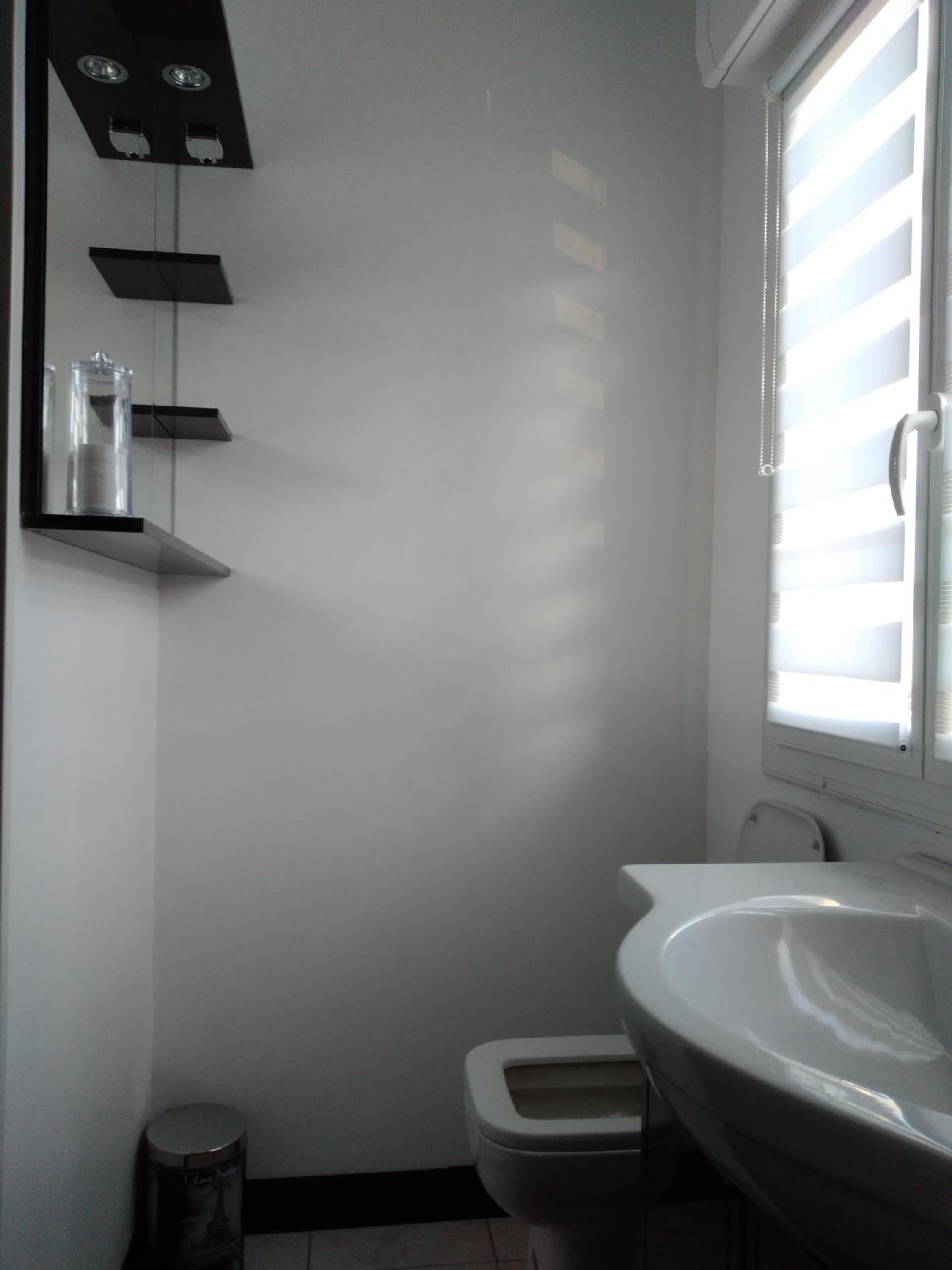 Quadruple Room with Bathroom - Photo 10