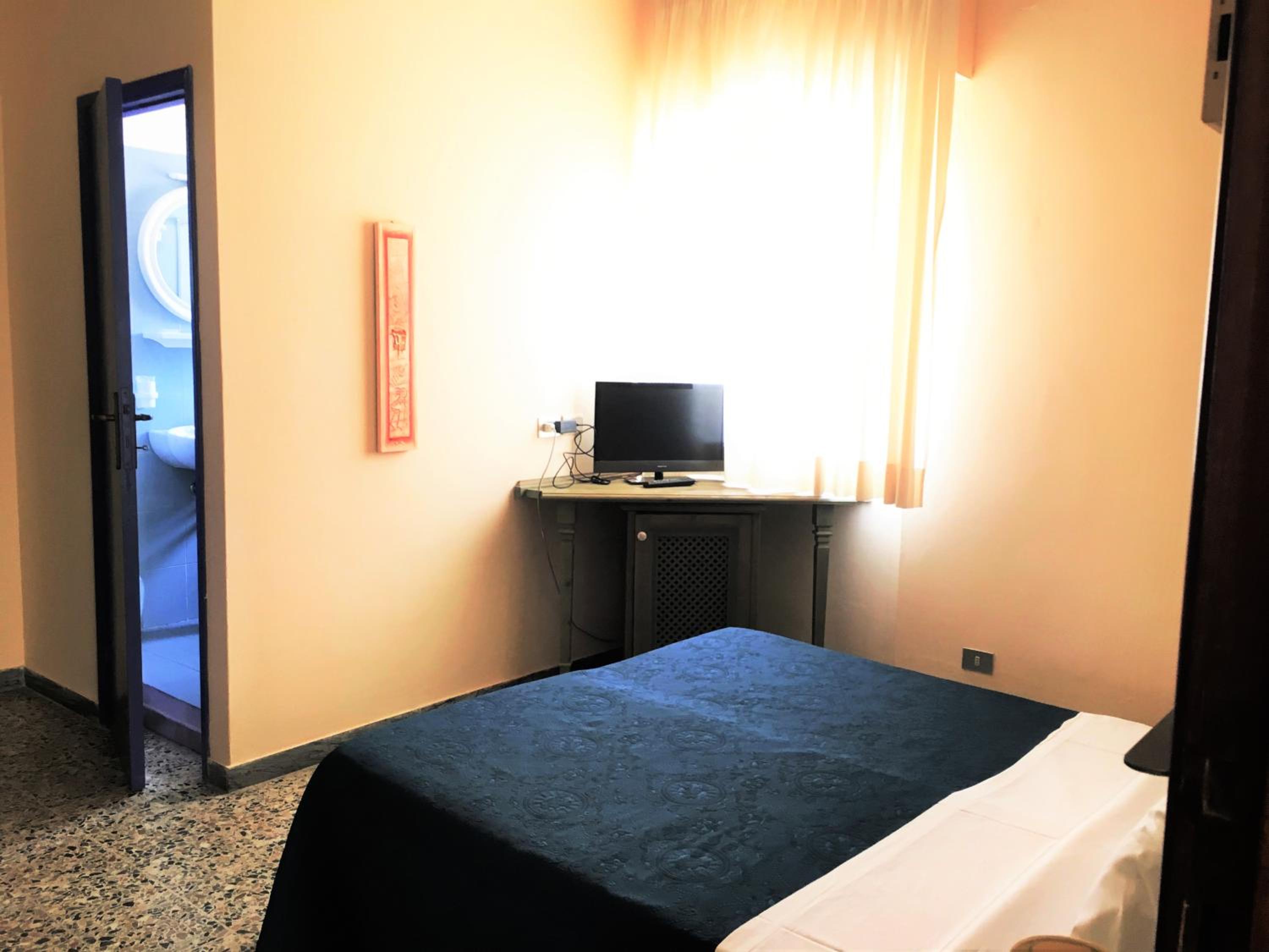 Economy Quadruple Room