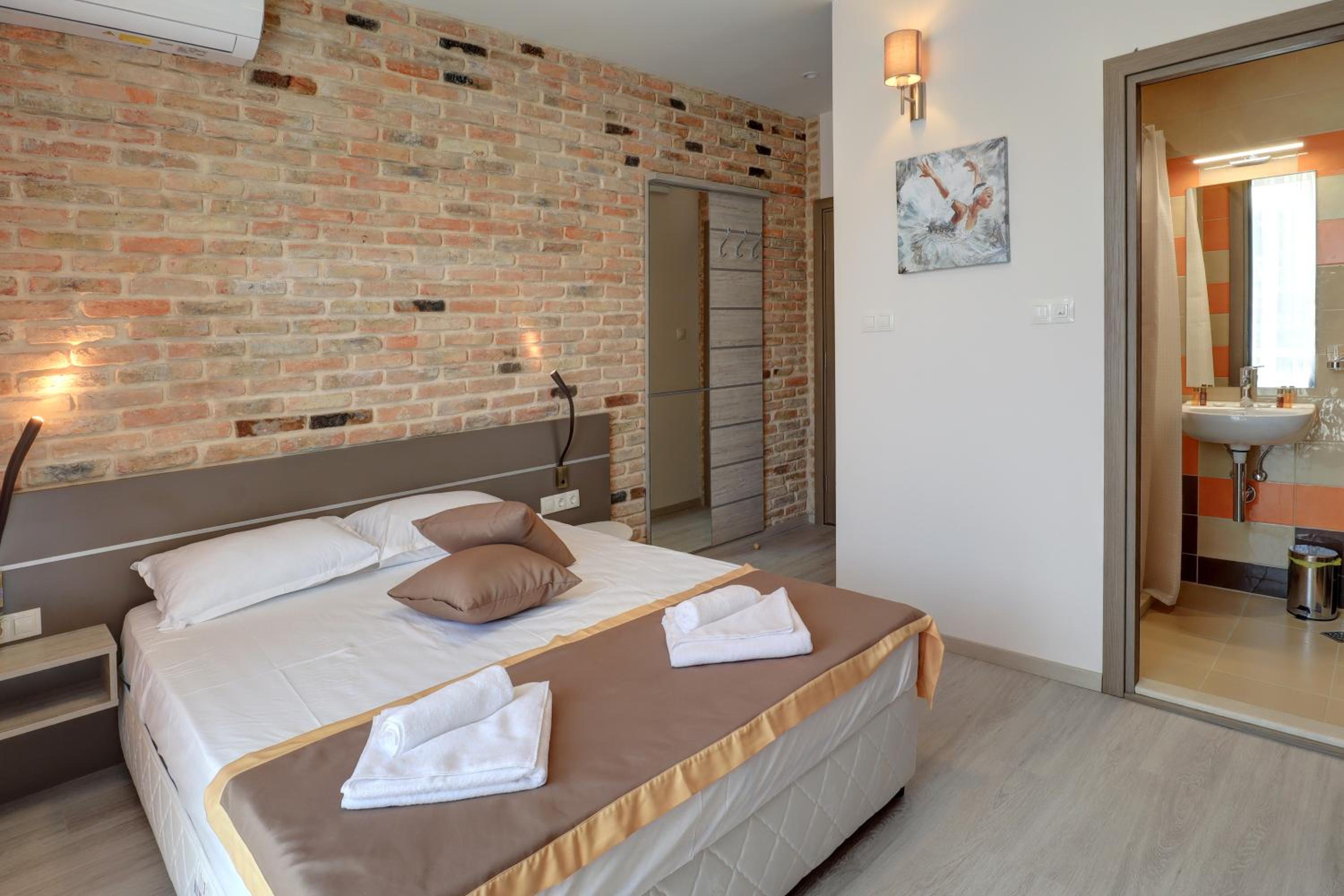Double Room photo 3
