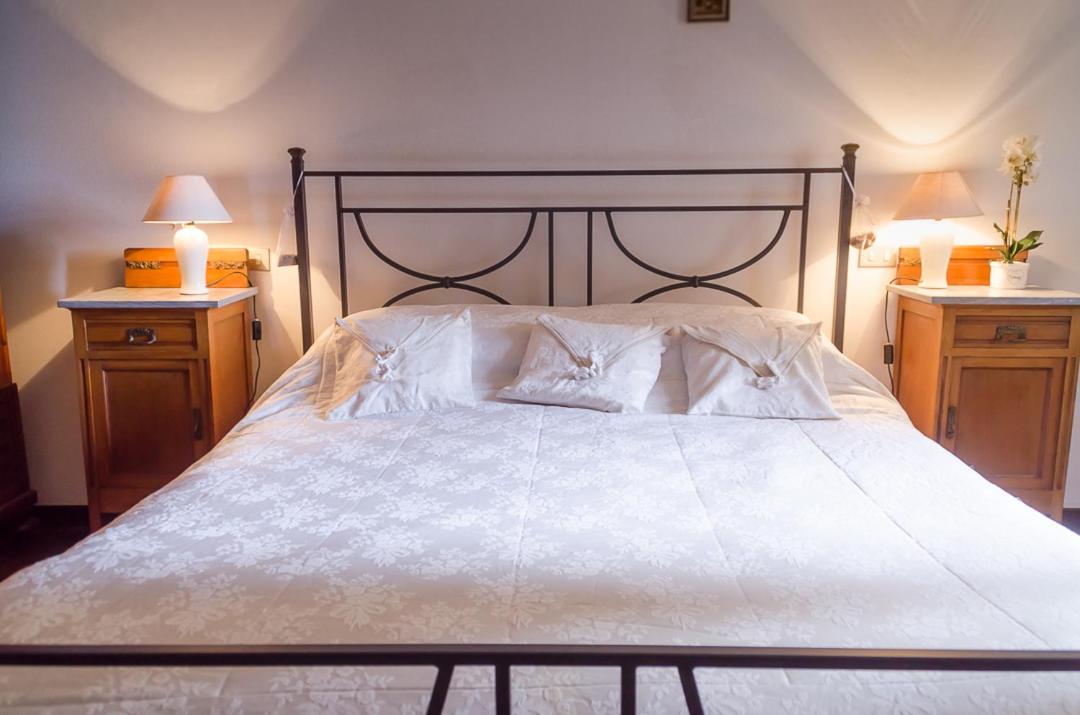 Deluxe Double Room with Shower