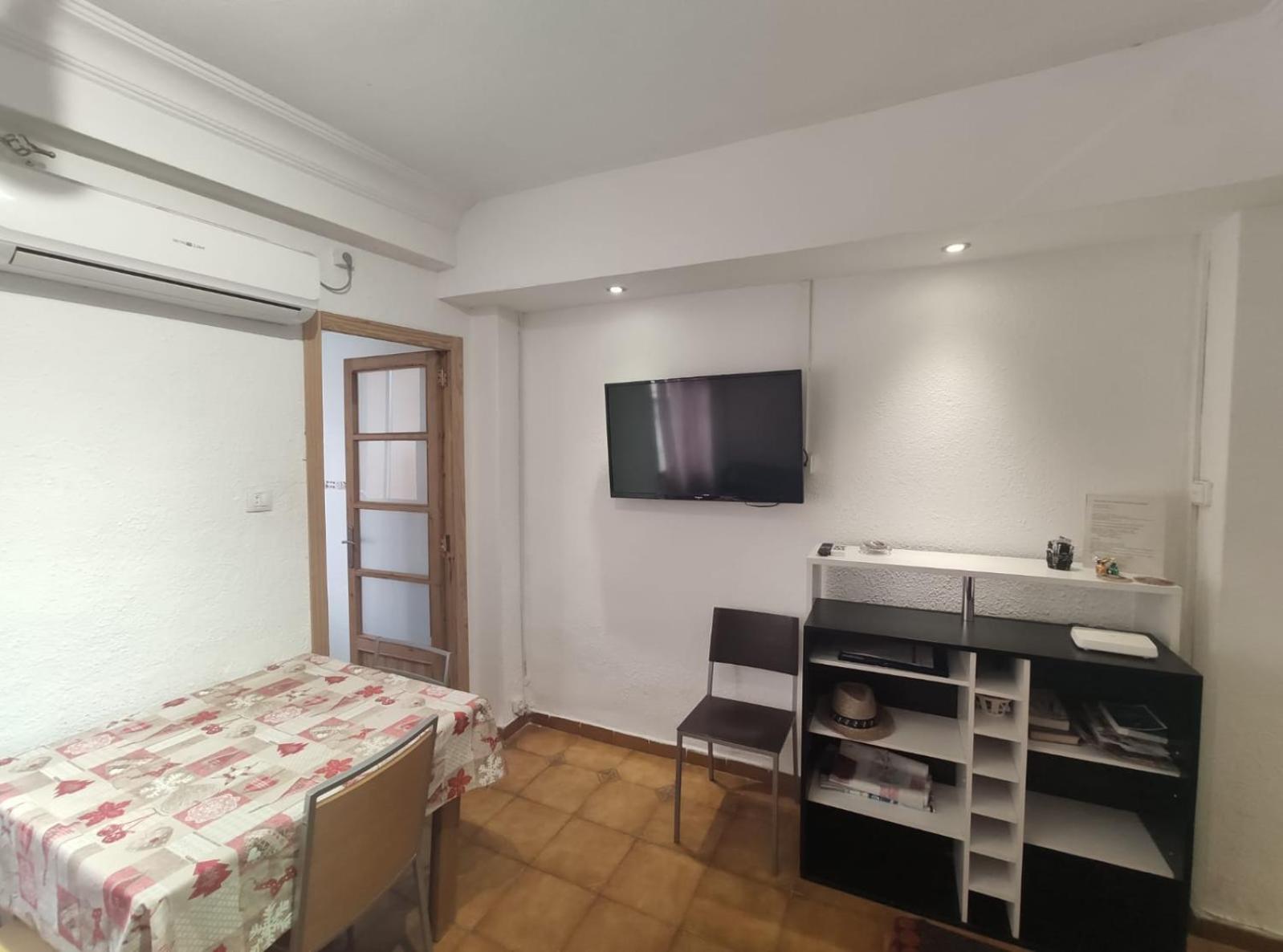 Apartamento con Balcón