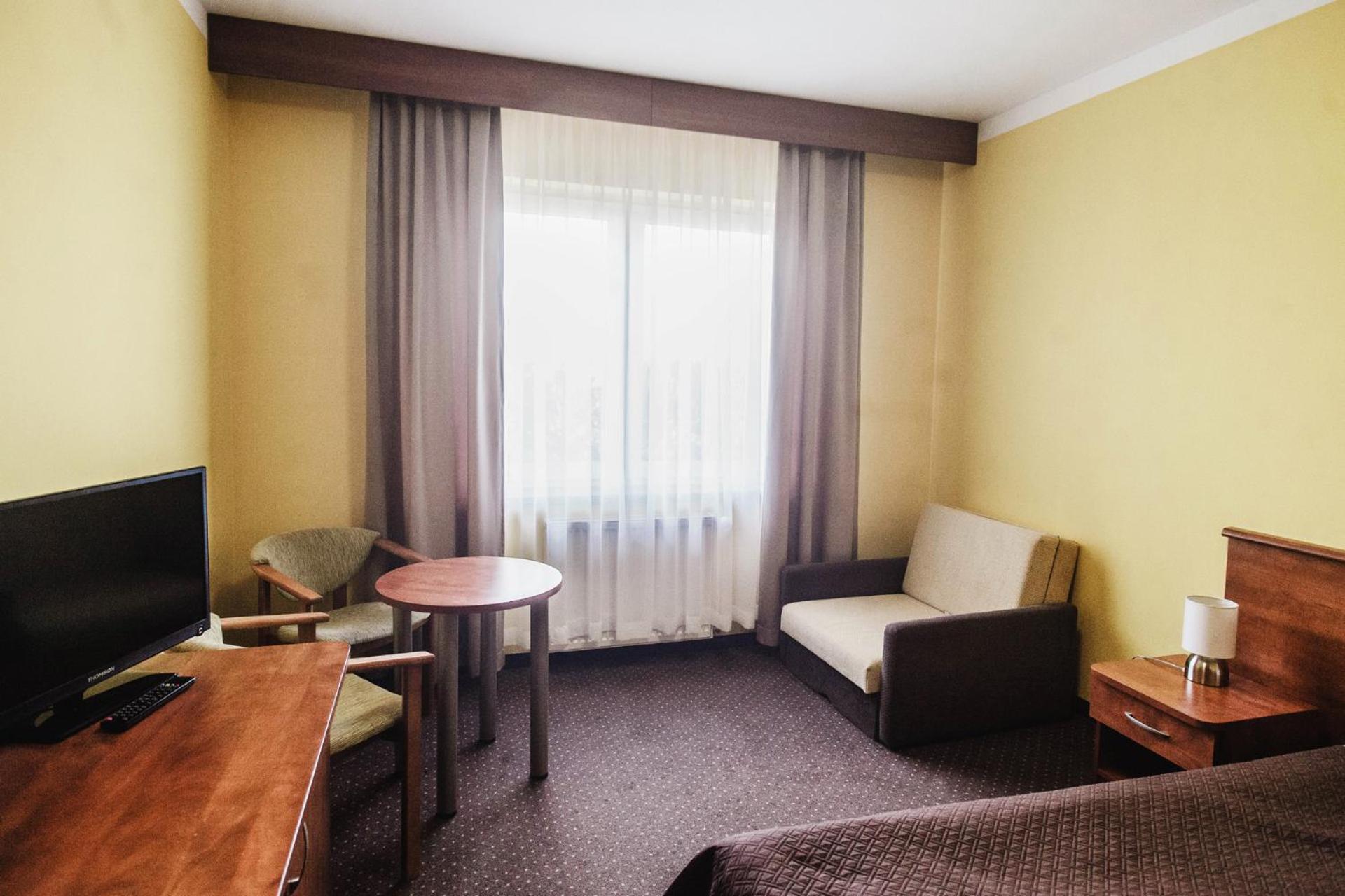 Economy Twin Room - Photo 1