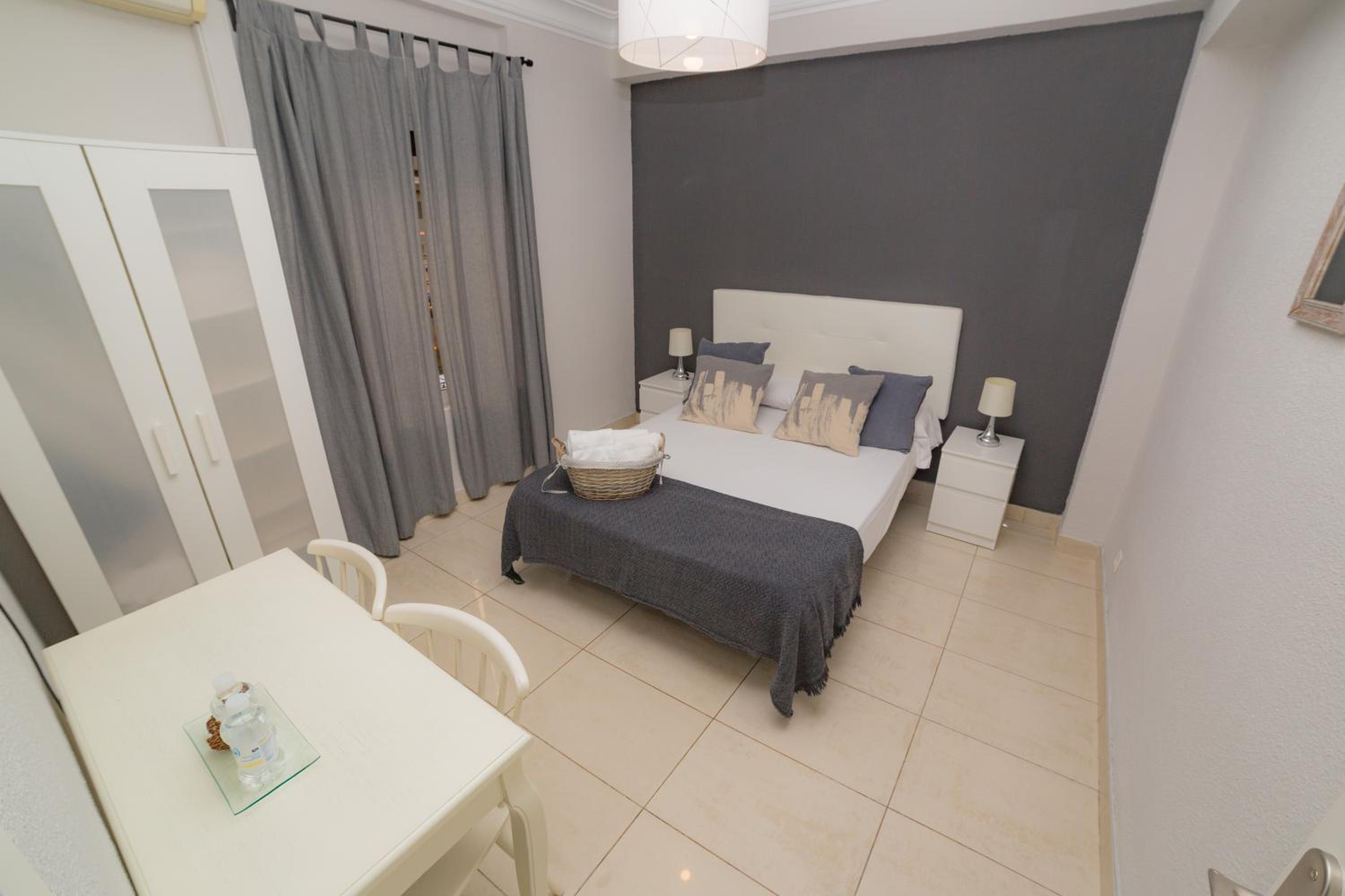 Habitación Doble Deluxe con Baño Compartido