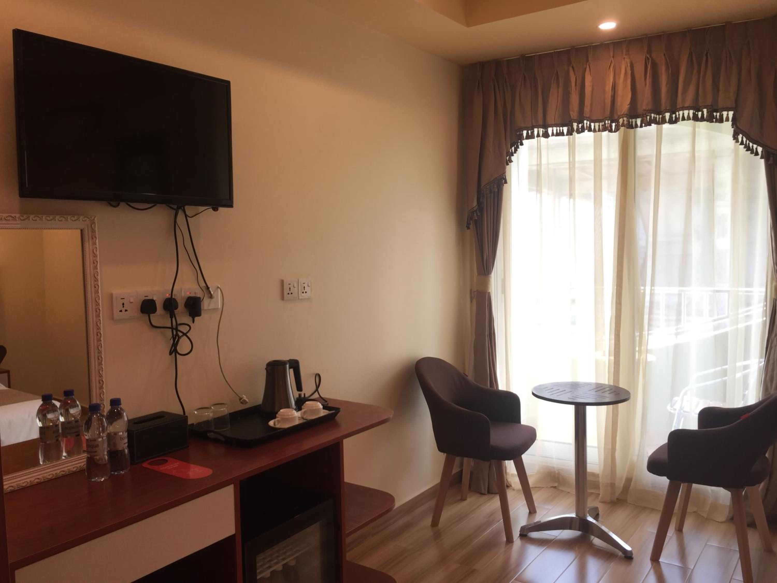 Superior Triple Room with Private Balcony photo 2
