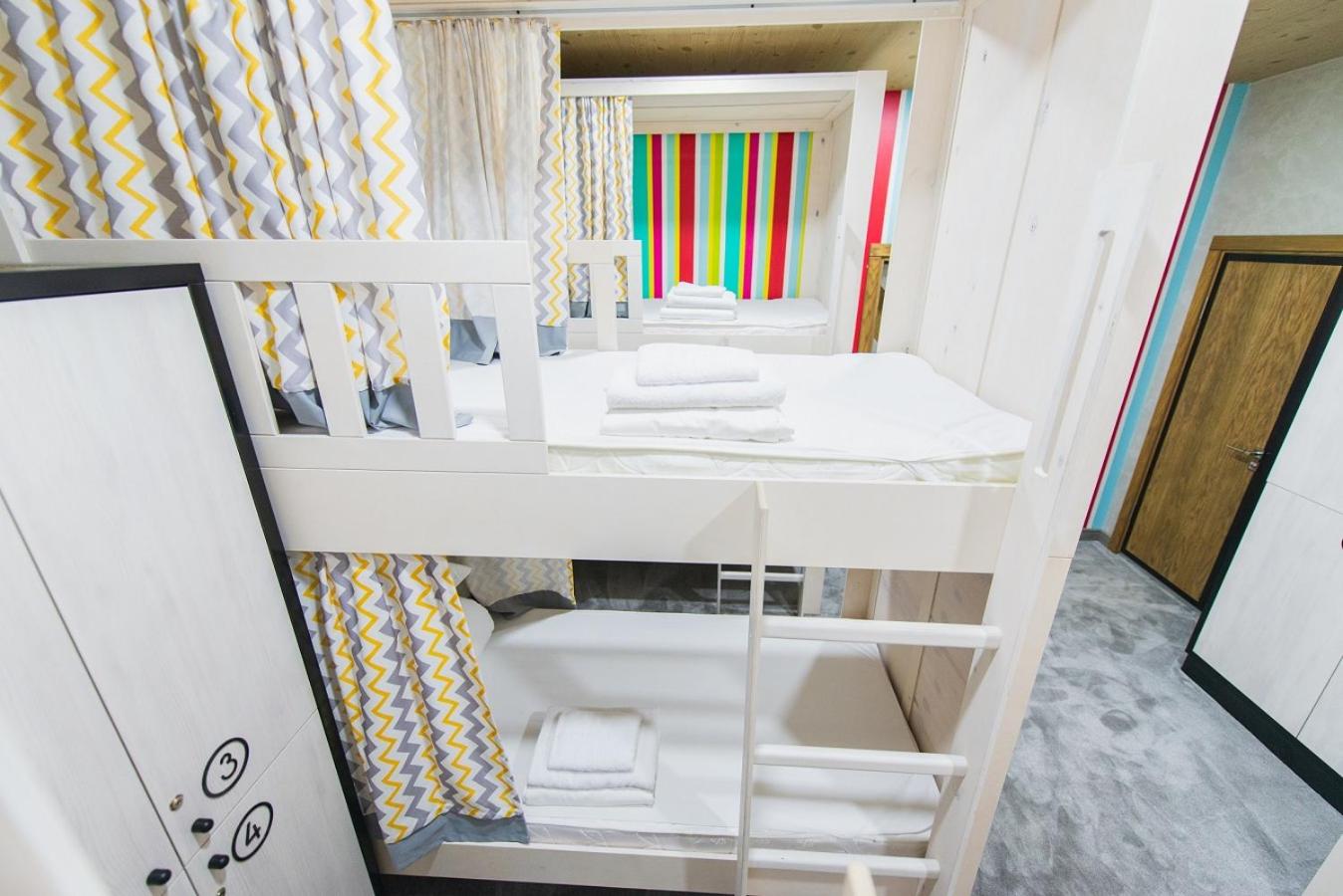 Bunk Bed in 6-Bed Male Dormitory Room  photo 1