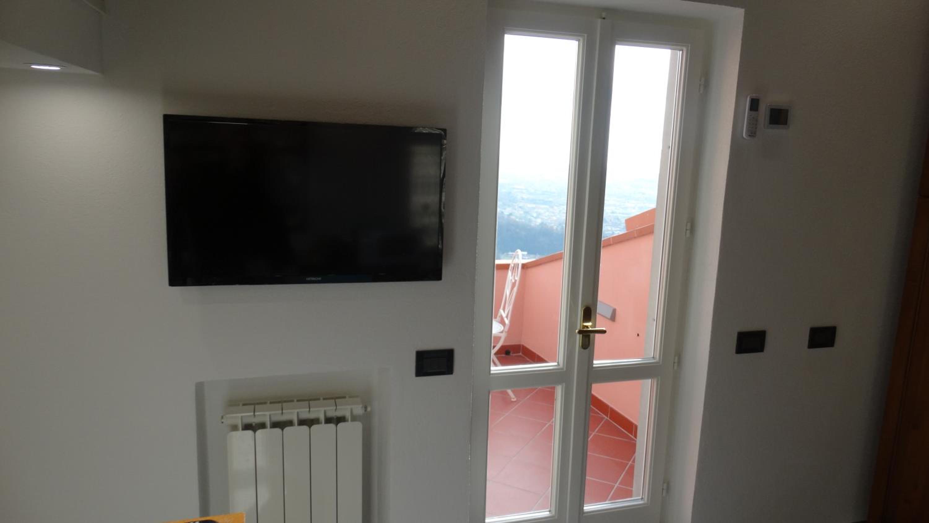 Three-Bedroom Villa photo 2