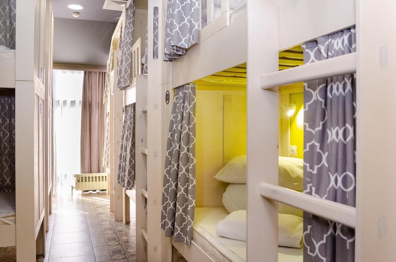 Bunk Bed in 10-Bed Male Dormitory Room photo 2