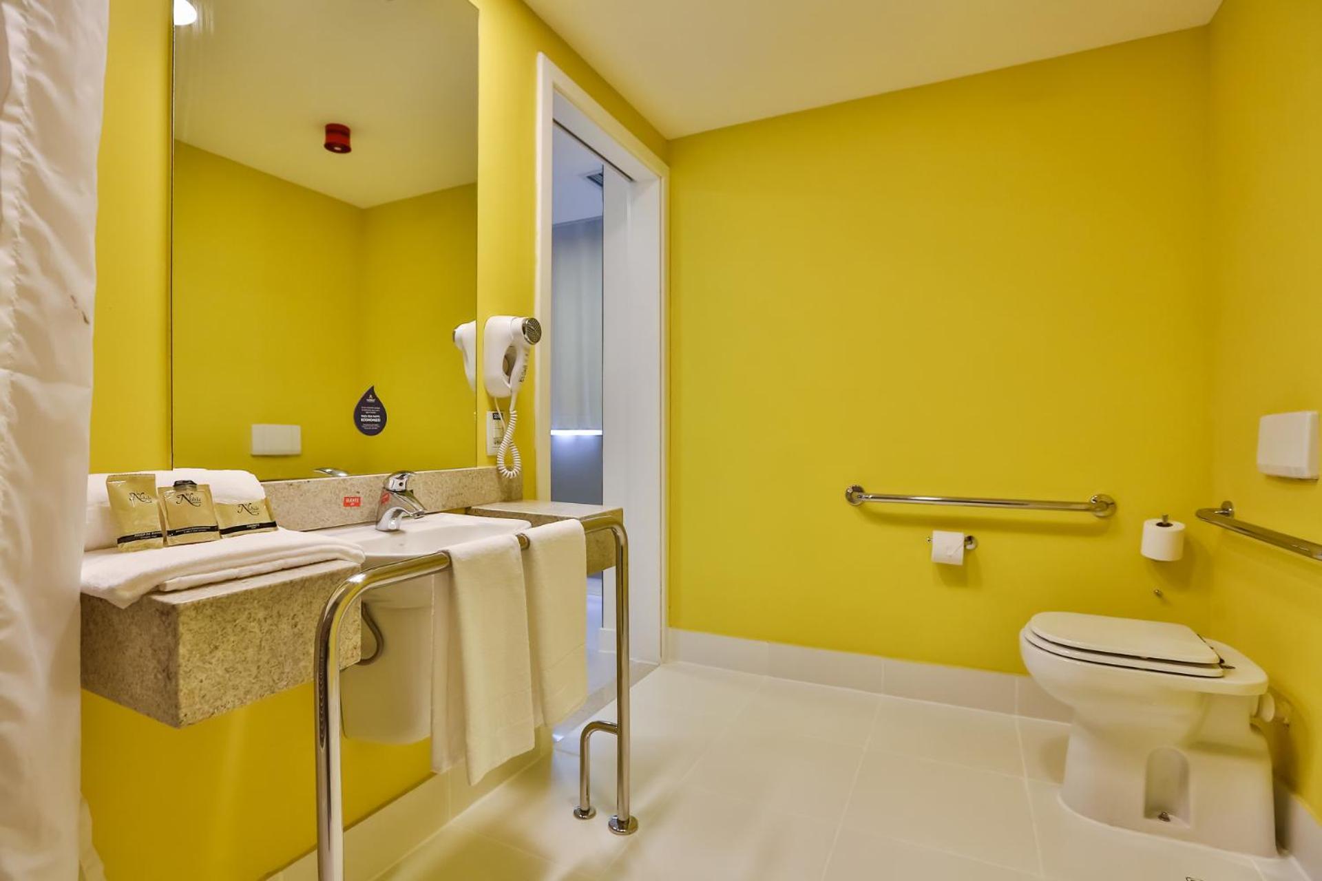Double Room - Disability Access photo 3