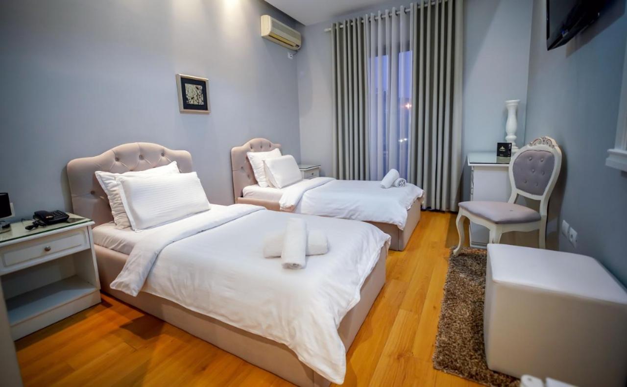 Large Twin Room photo 3