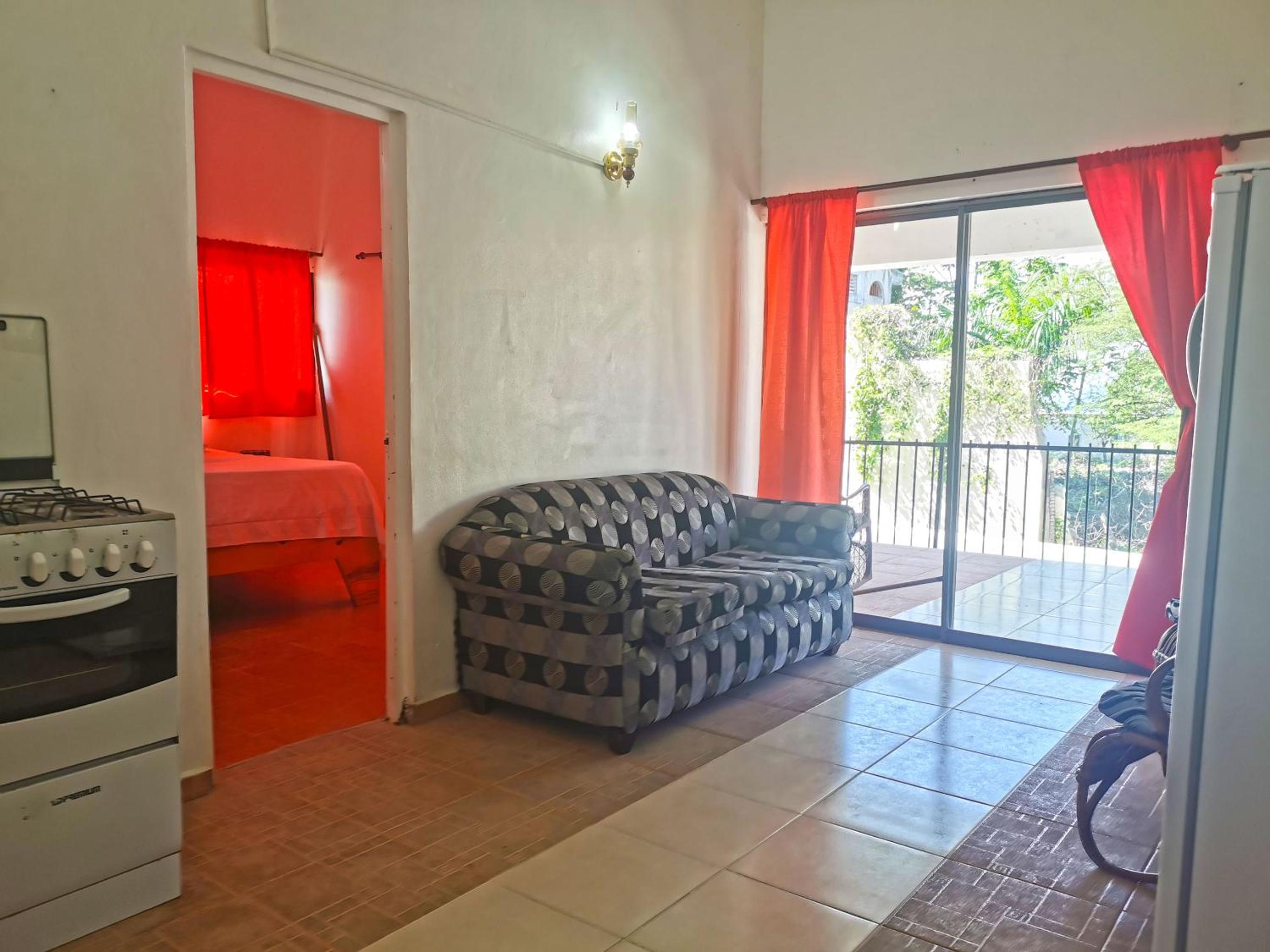Apartment with Balcony photo 3