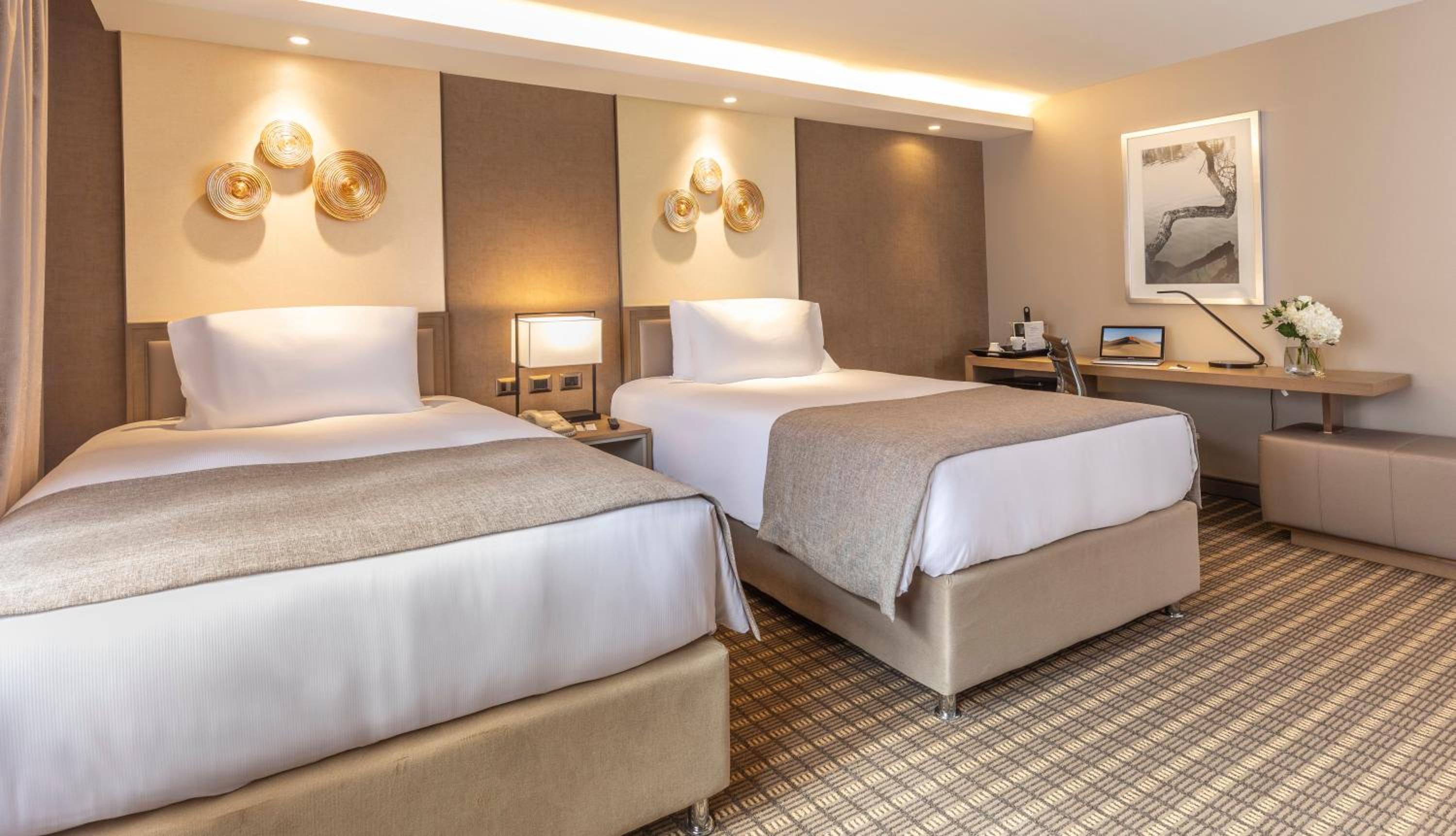 Classic Twin Room - Photo 6