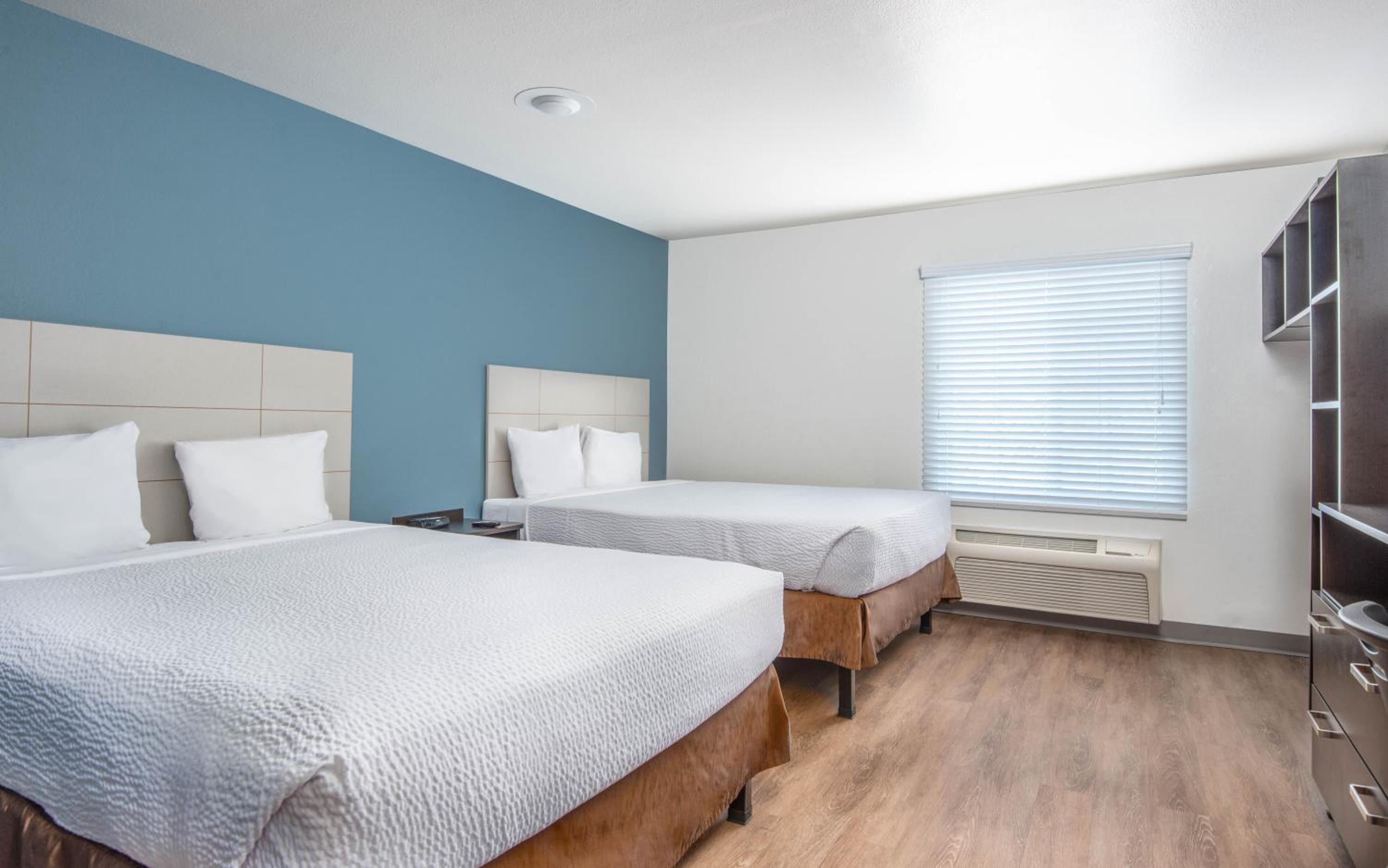 Standard Queen Room with Two Queen Beds - Non-Smoking photo 1