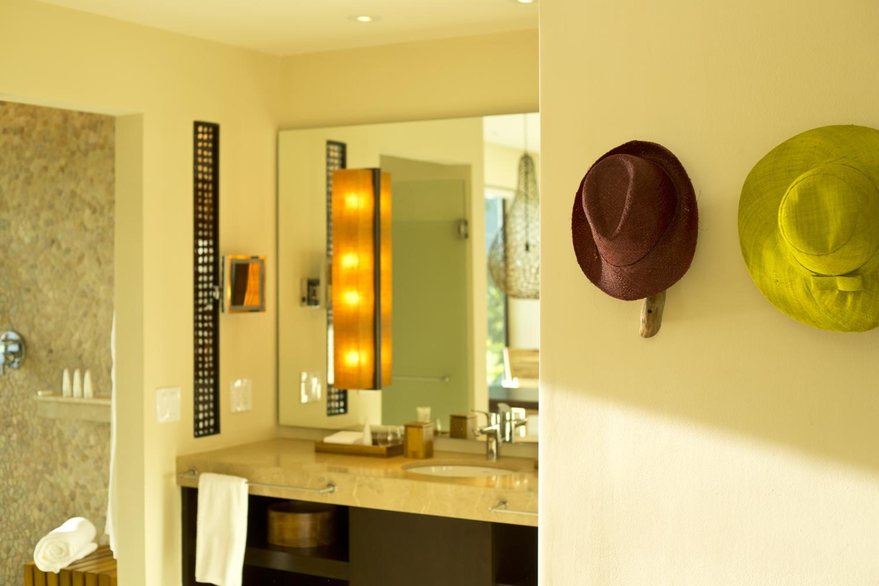 King Room with Bay View photo 3