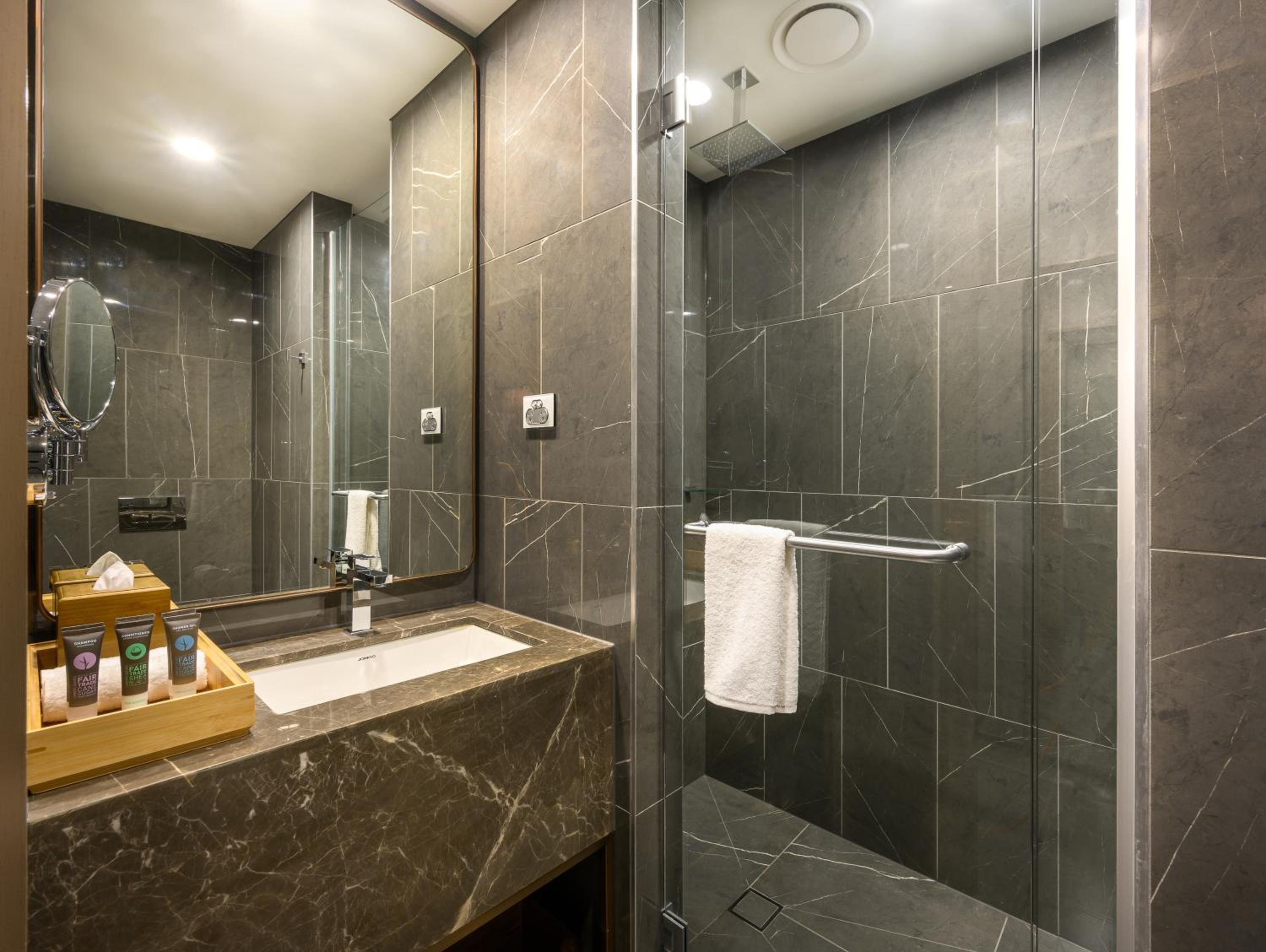 Superior Twin Rooms thumbnail 5