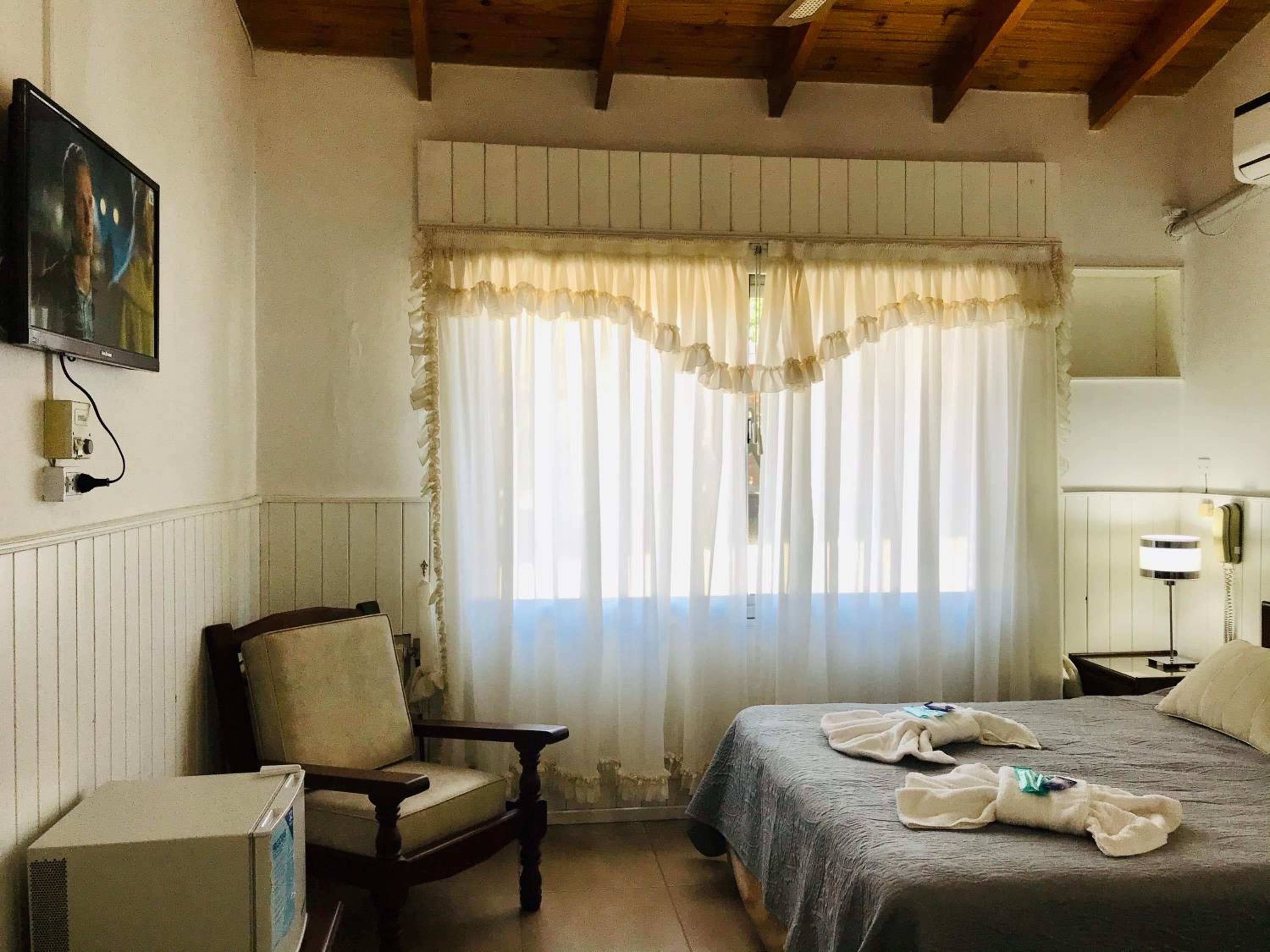 Double or Twin Room photo 1