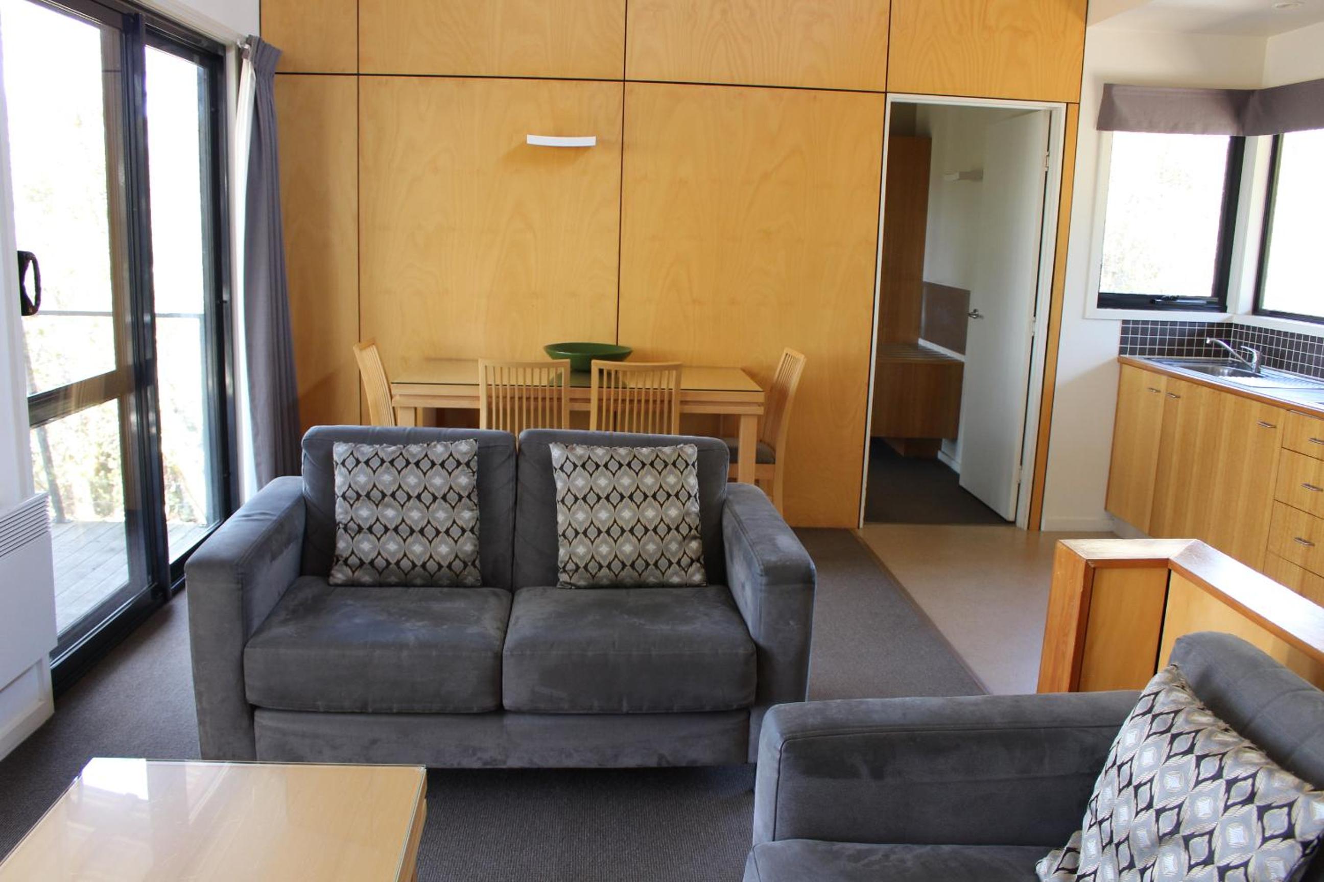 Superior 2 Bedroom Spa Chalet - S4 (1King 1 Queen)