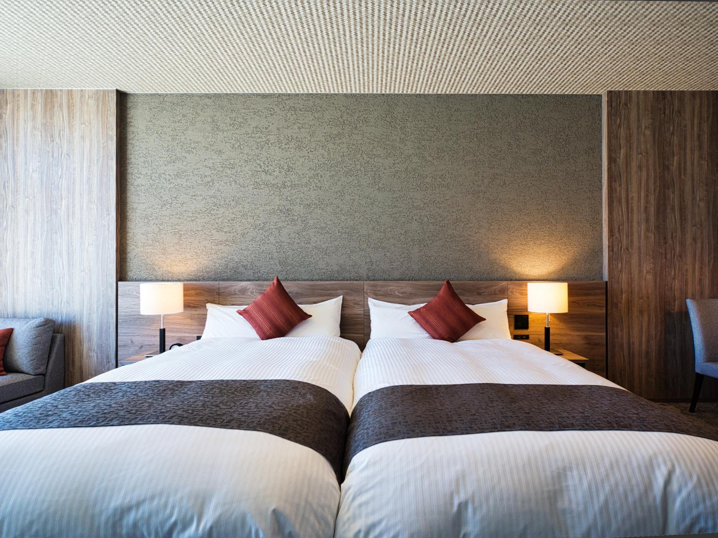 Superior Hollywood Twin Room - Photo 12