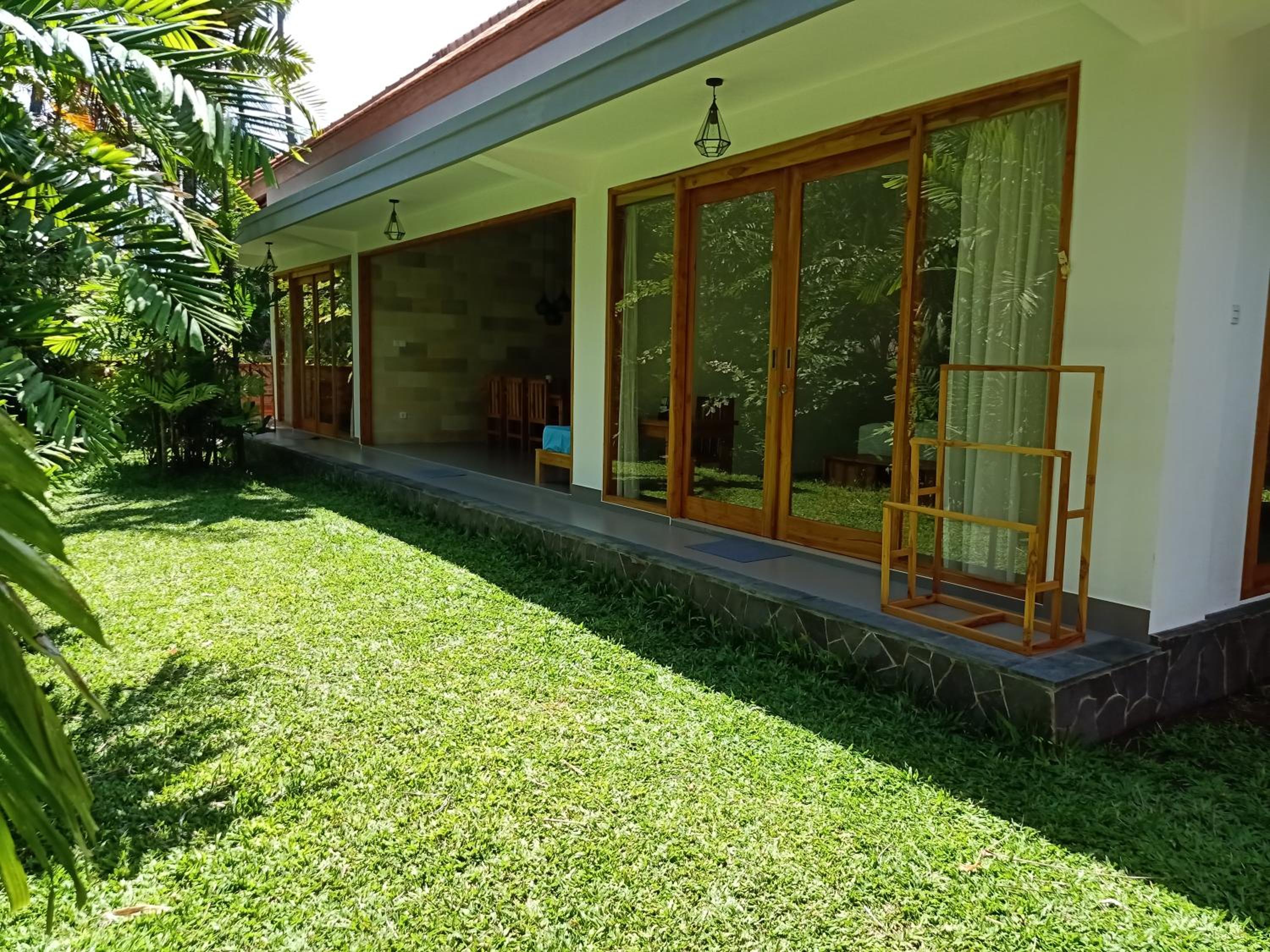 Two-Bedroom Bungalow - Photo 10