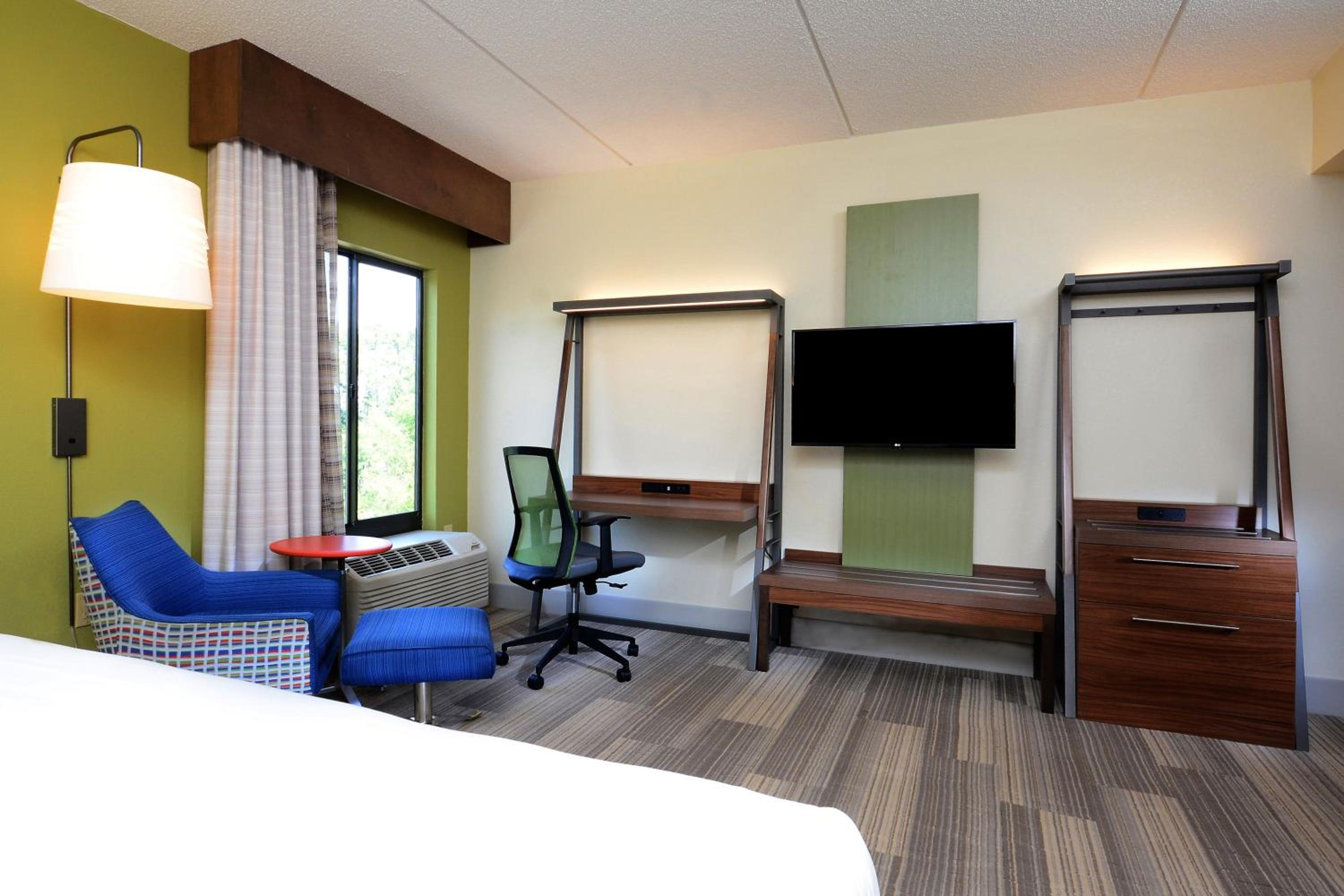 Standard King Room - Photo 1