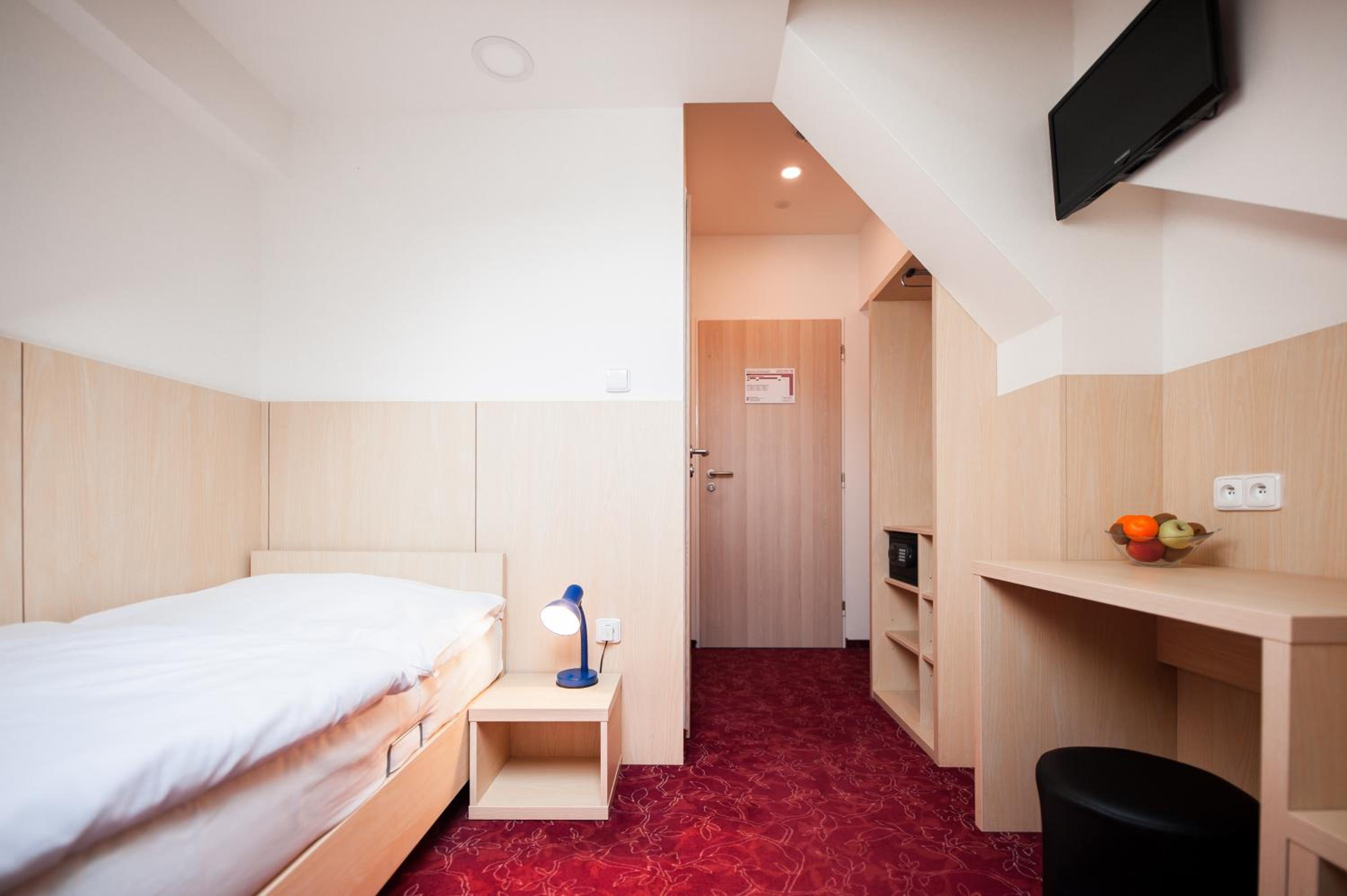 Economy Single Room