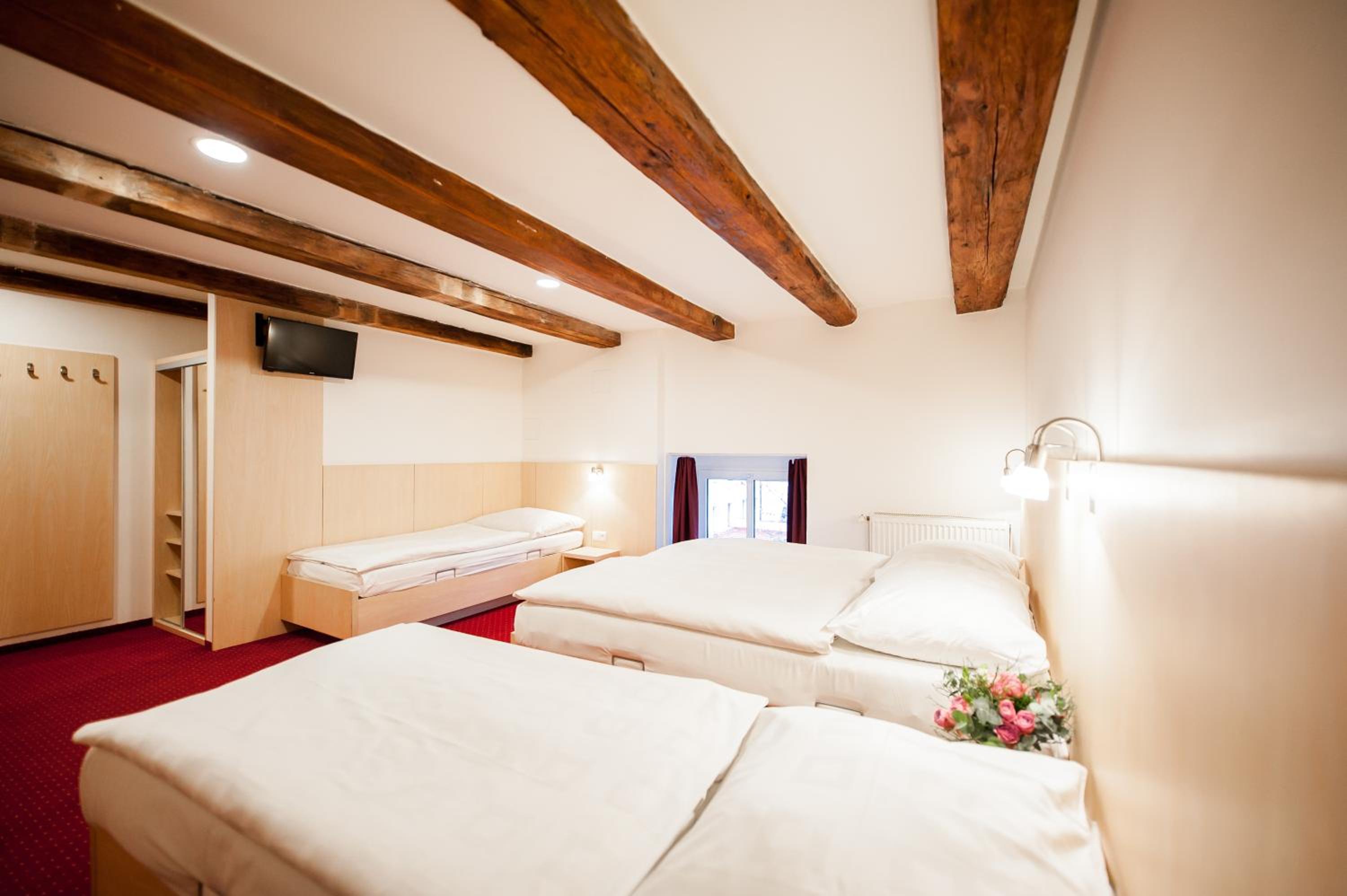 Economy Quadruple Room