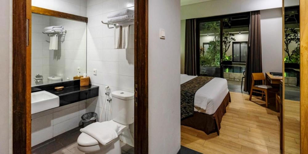 Adorable Room - Free Return Airport Transfer photo 2