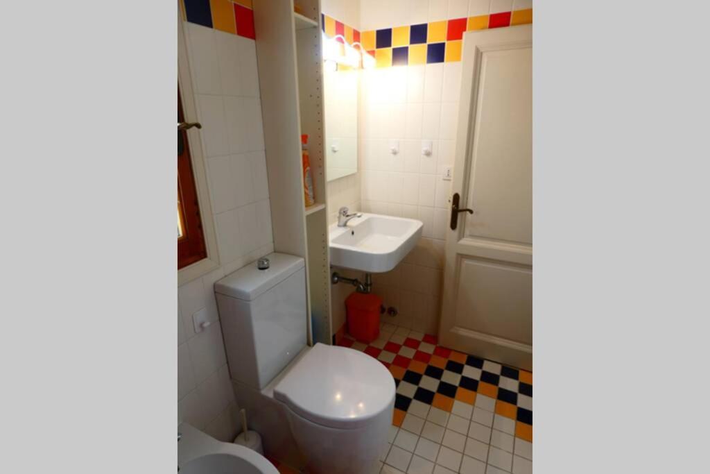 Three-Bedroom House - Photo 28