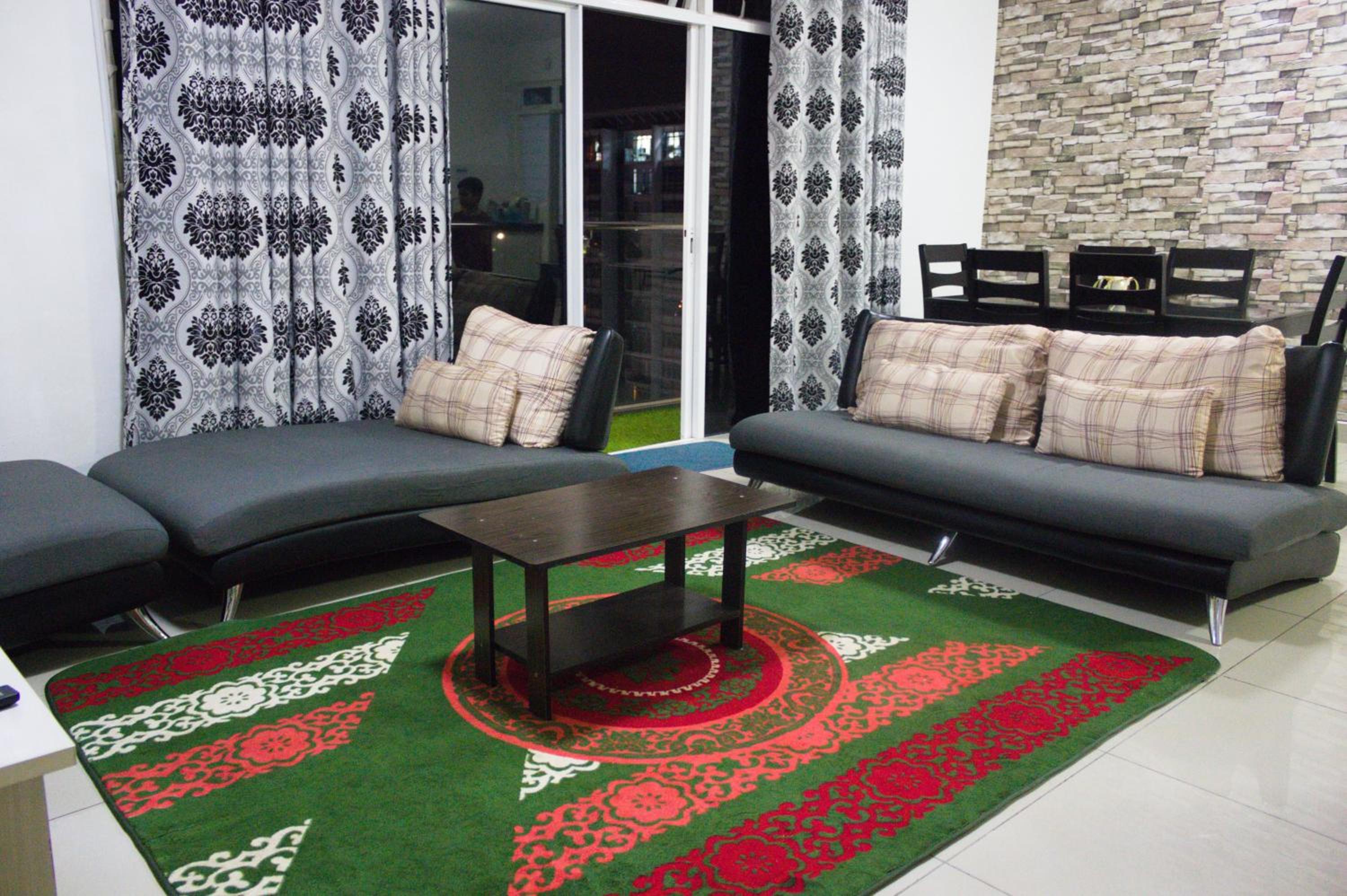 Apartment photo 2