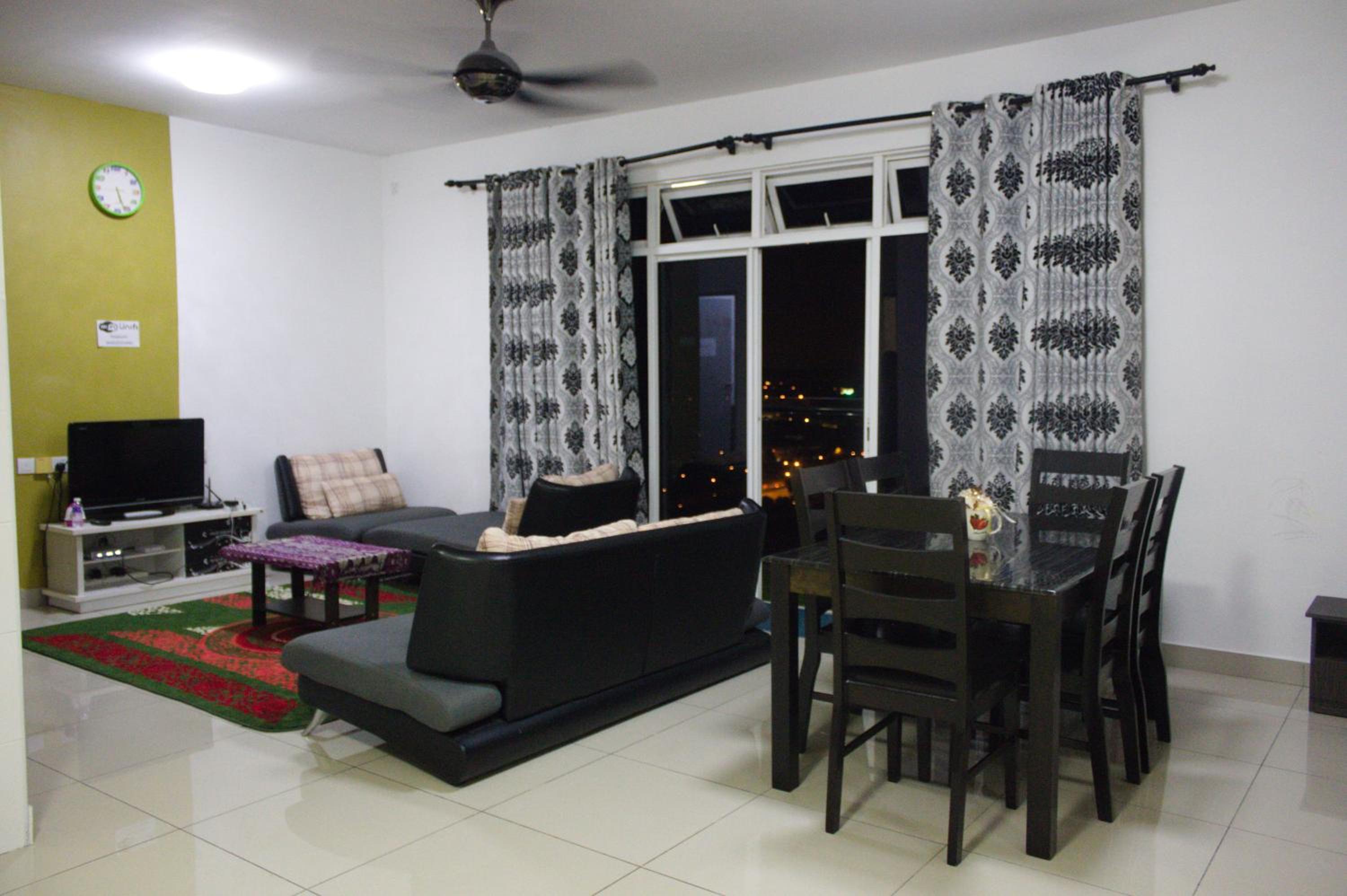 Apartment photo 3