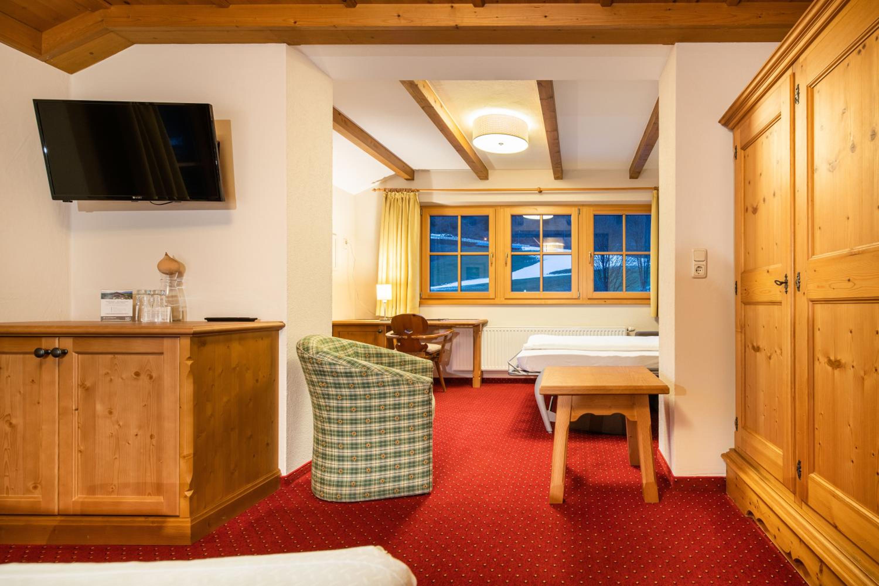 Quadruple Room photo 2