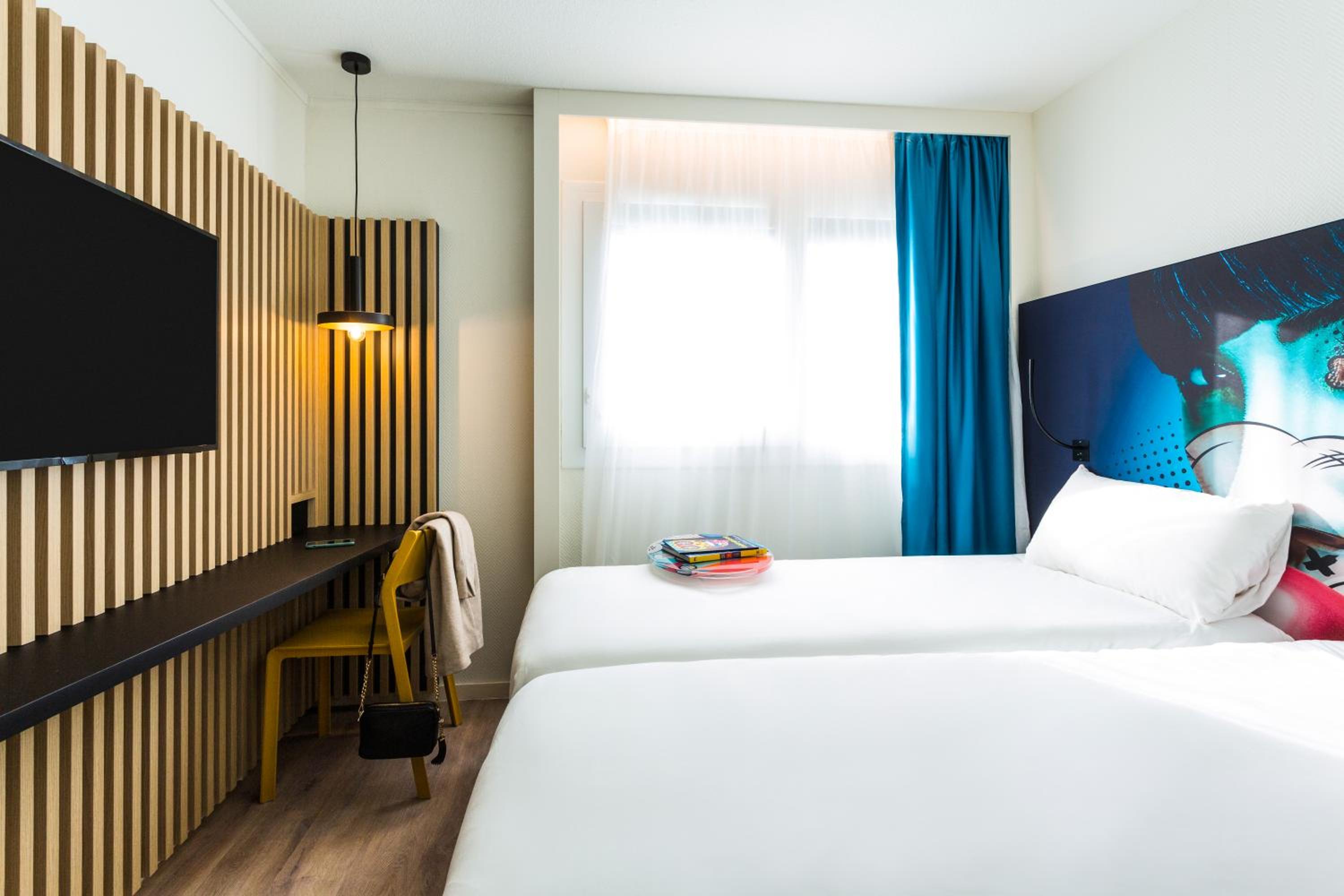 Standard Twin Room - Photo 1