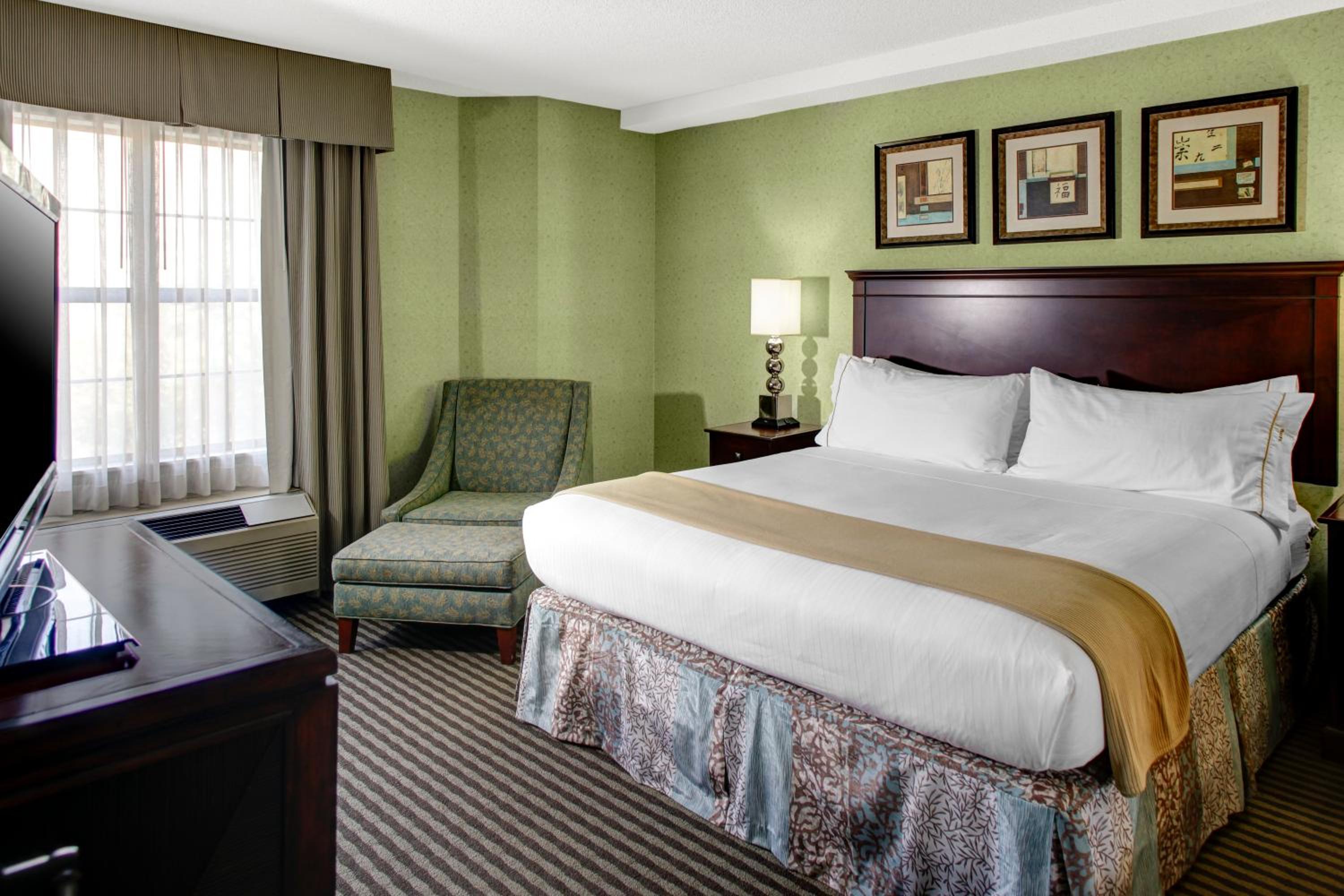 King Suite - Photo 1