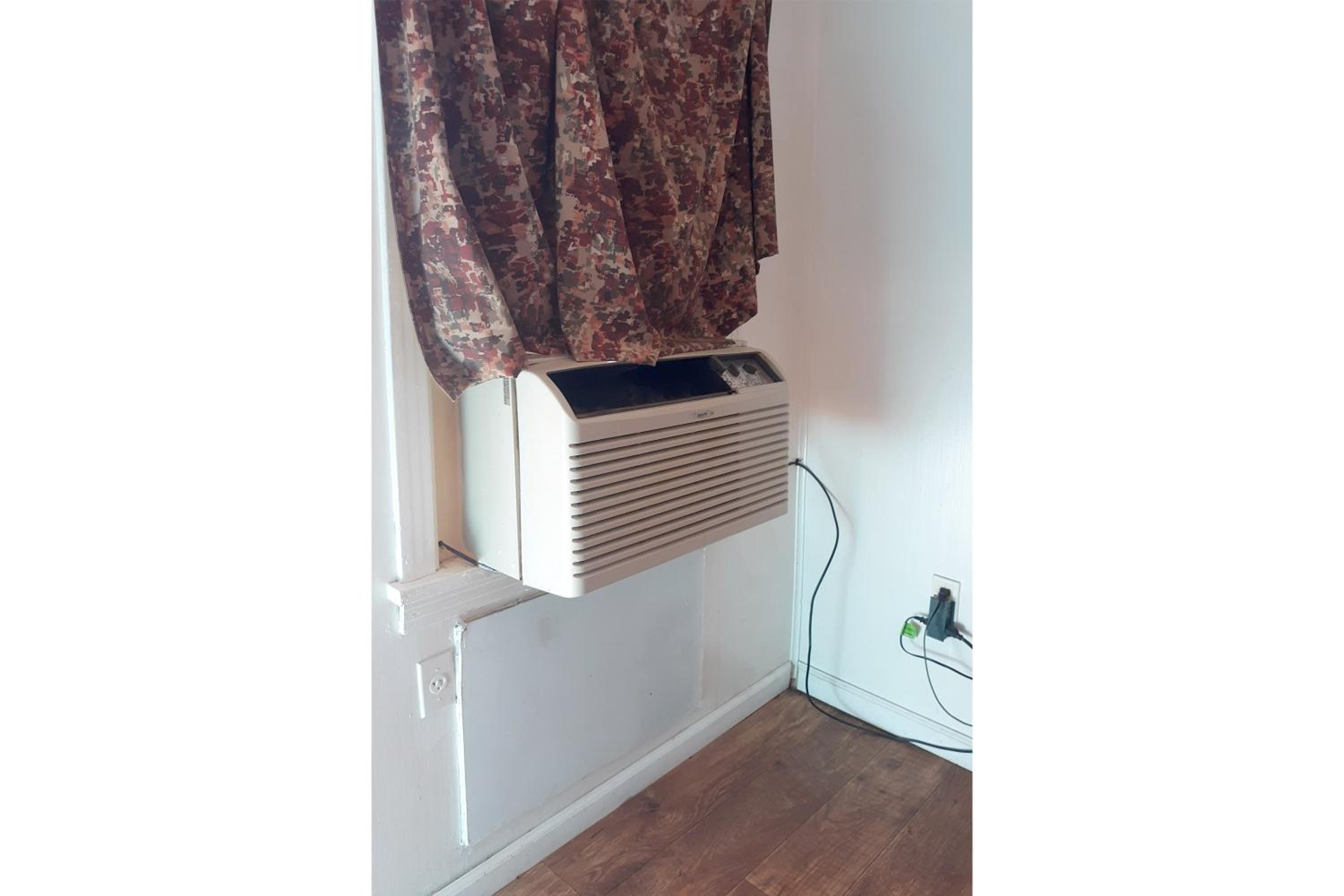 Double Room - Photo 6