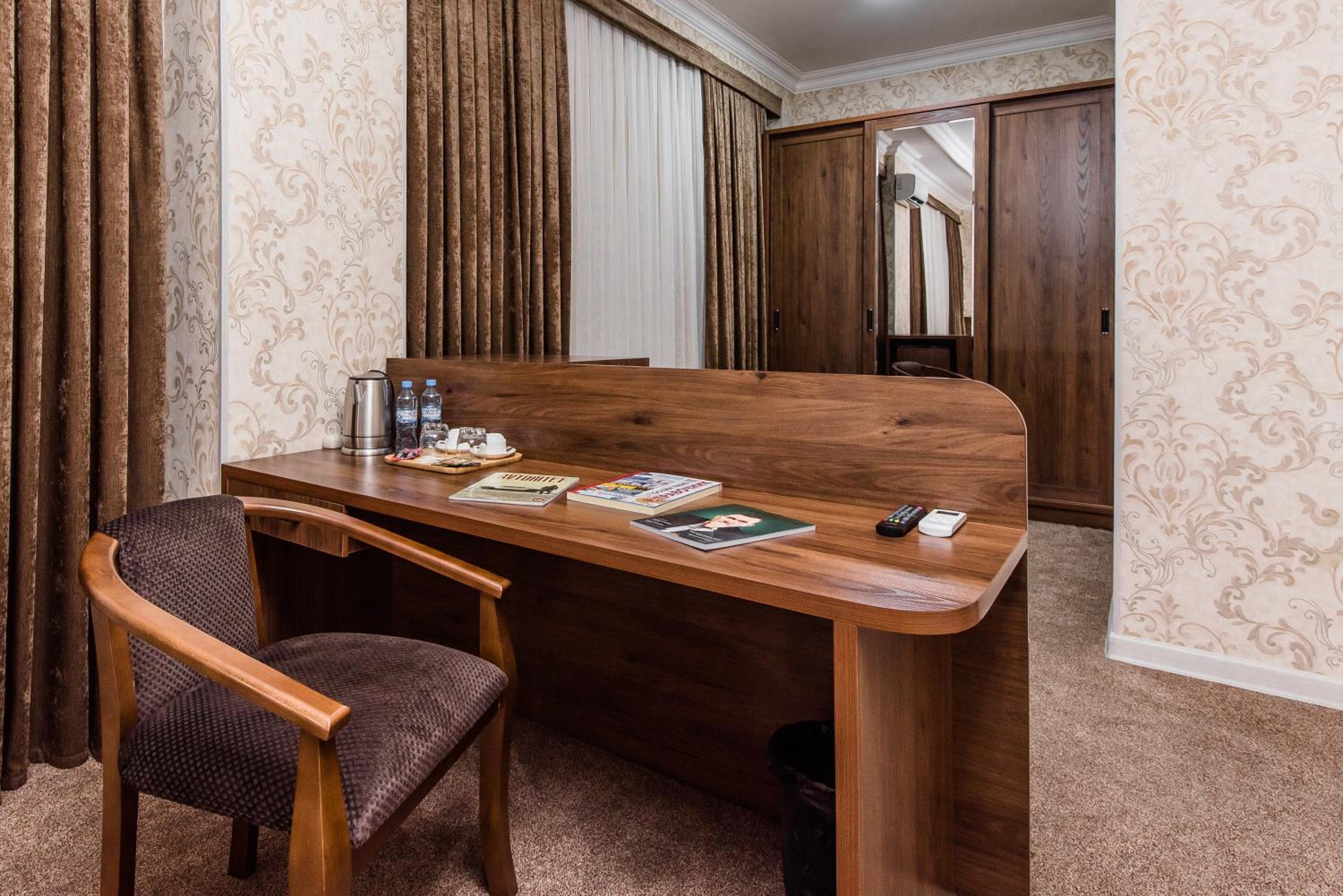 Superior Double or Twin Room - Photo 8
