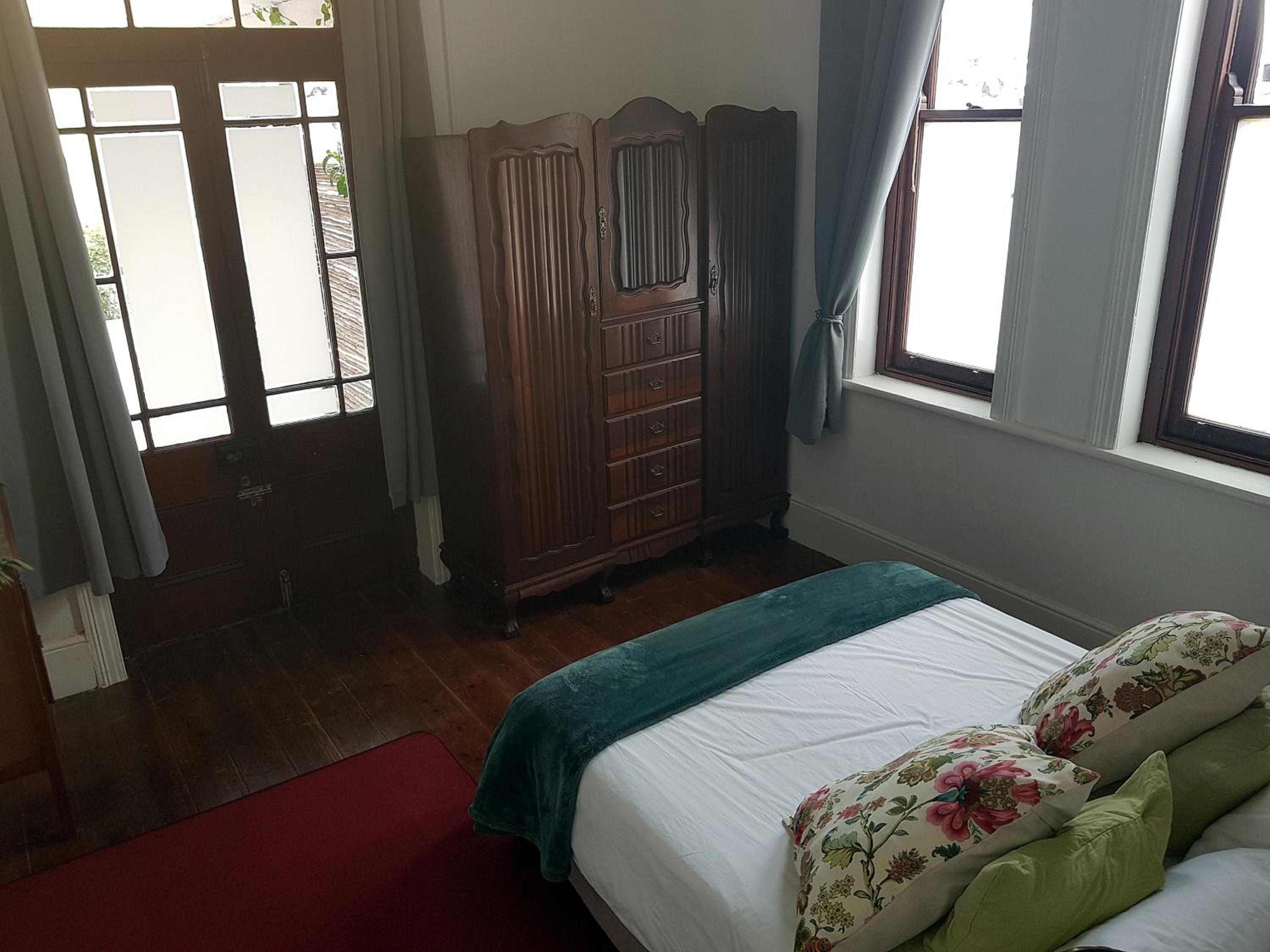Suite - Photo 11