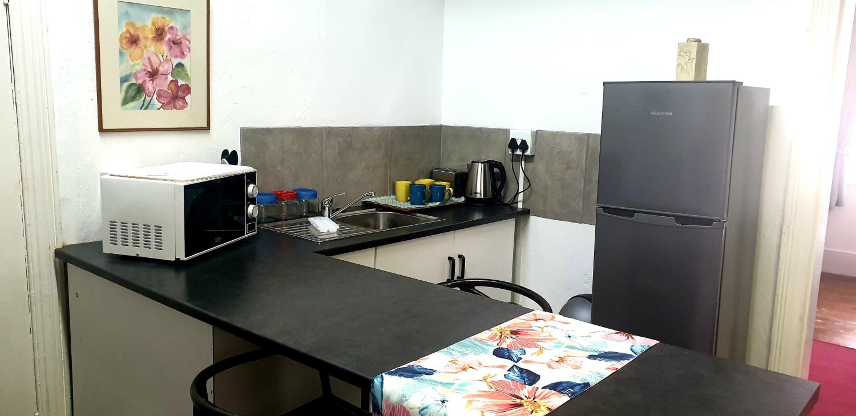 Suite - Photo 5