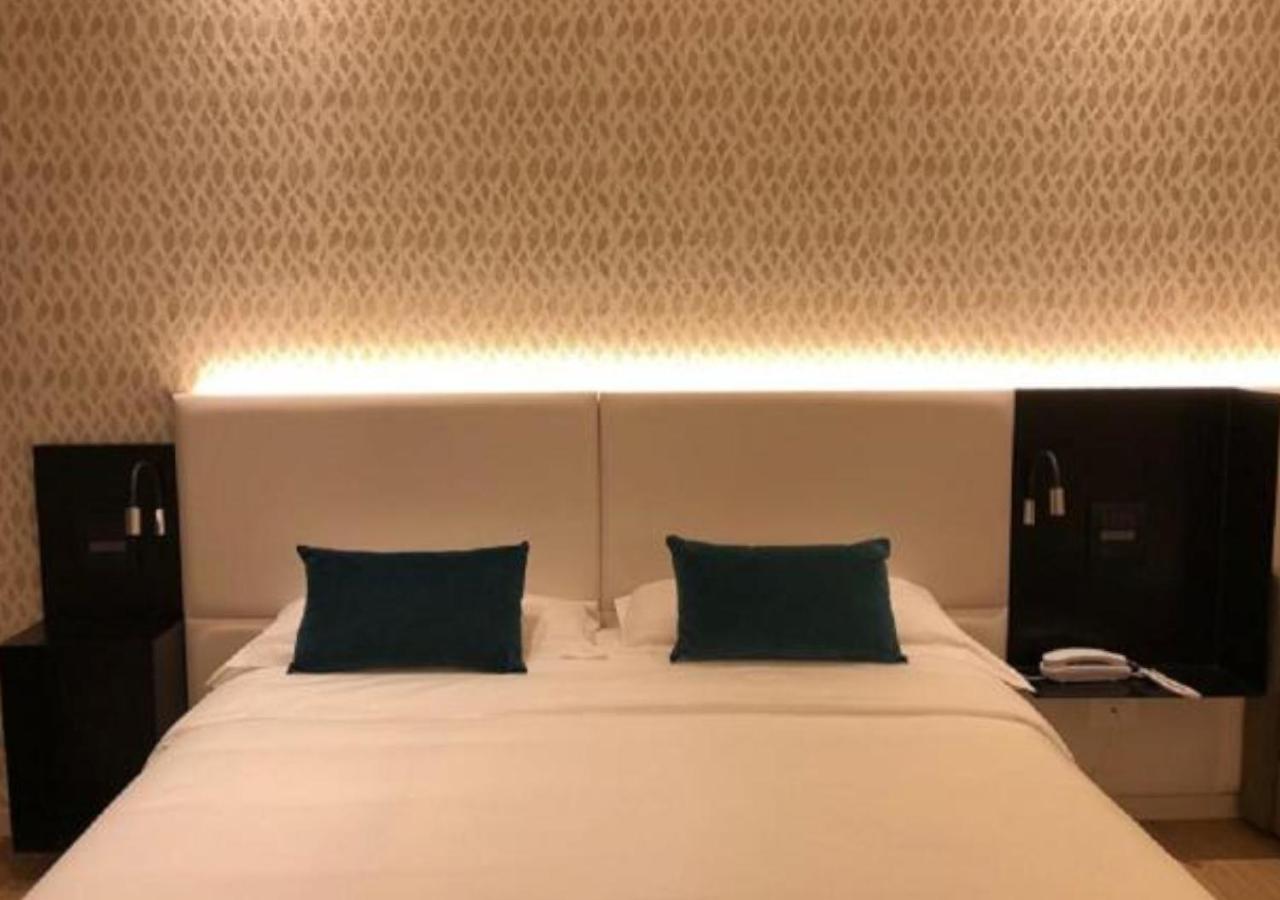 Double or Twin Room - Photo 2