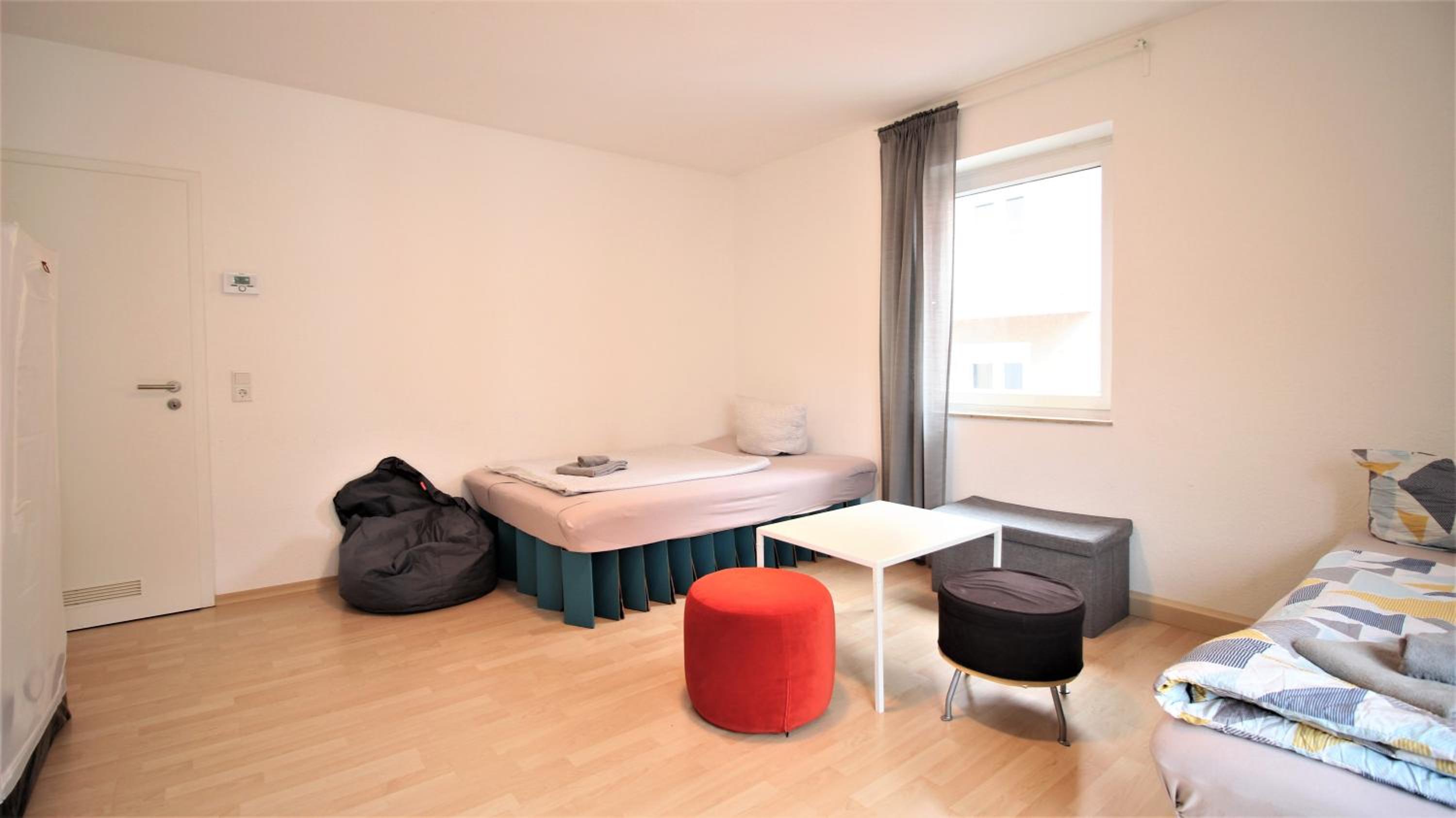 Twin Room - Photo 3