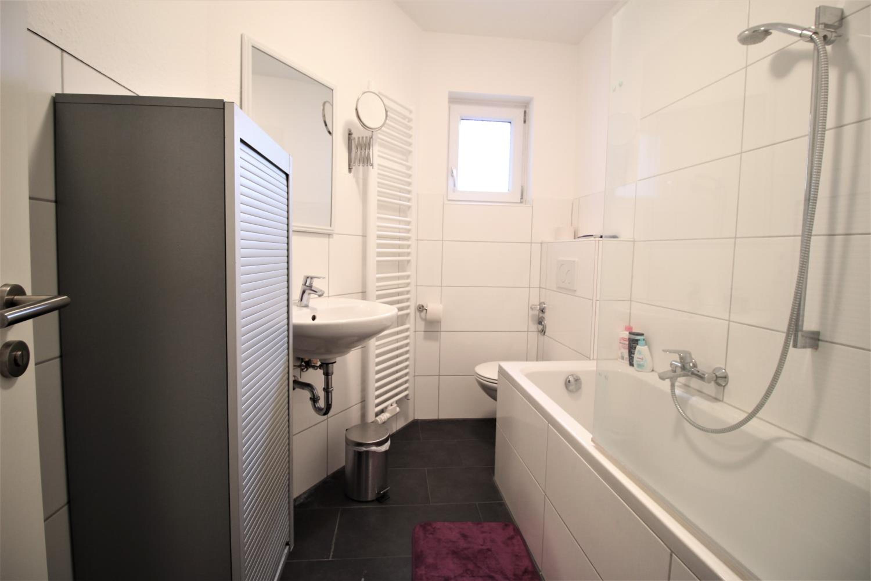 Twin Room - Photo 5