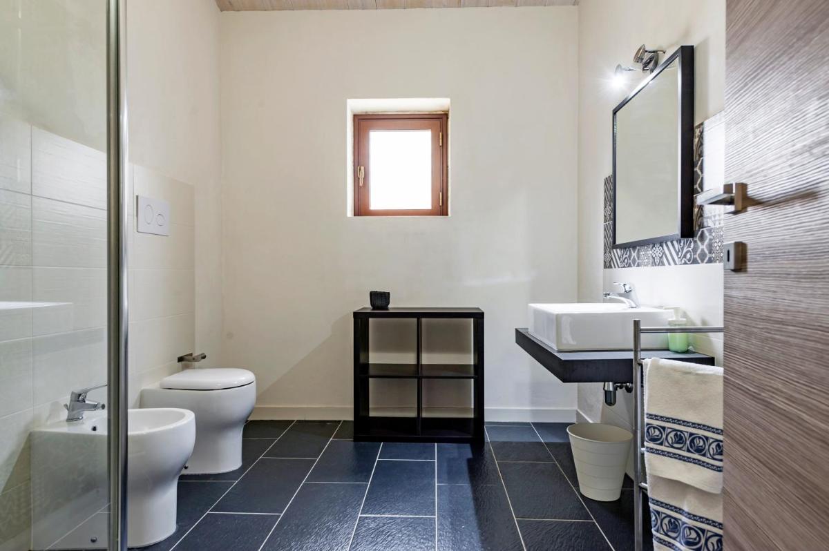 Double or Twin Room with Private Bathroom photo 1
