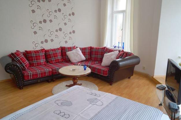 Three-Bedroom Apartment photo 1