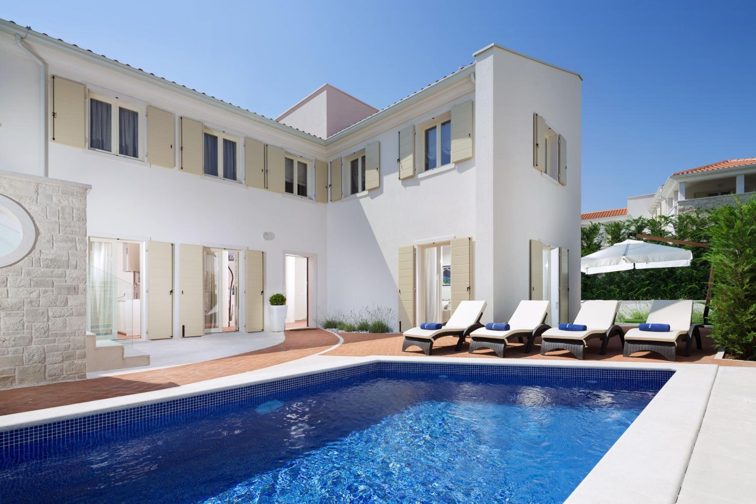 Two-Bedroom Villa photo 2