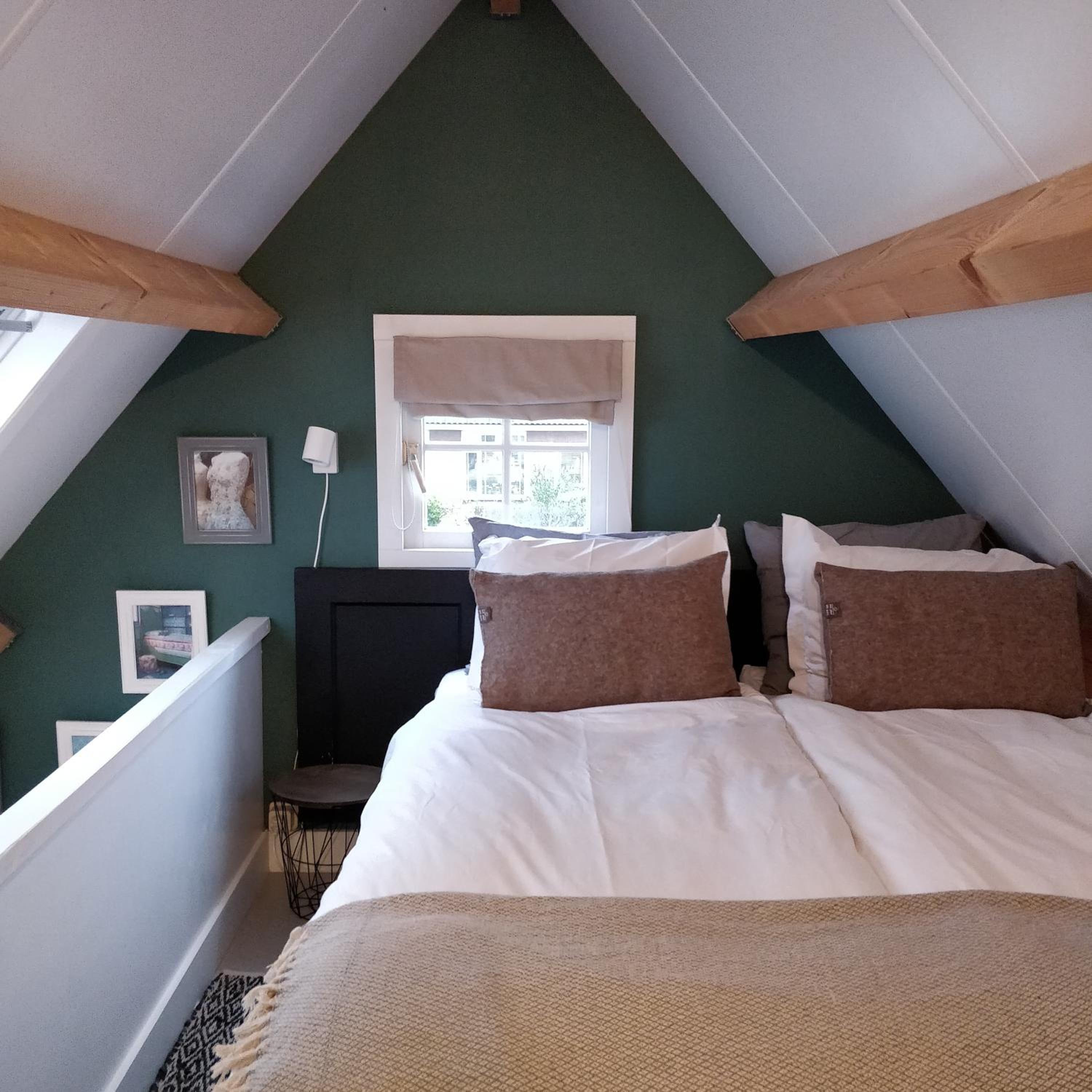 Apartment with Terrace - Photo 8