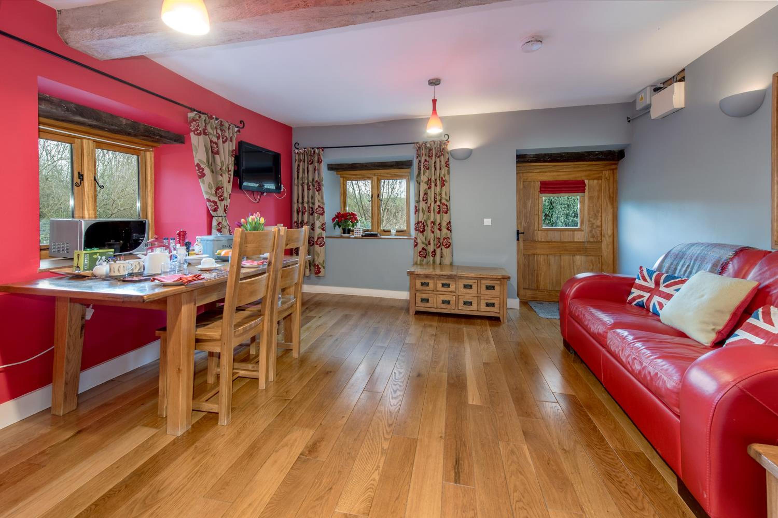 Deluxe Double Suite - Photo 6