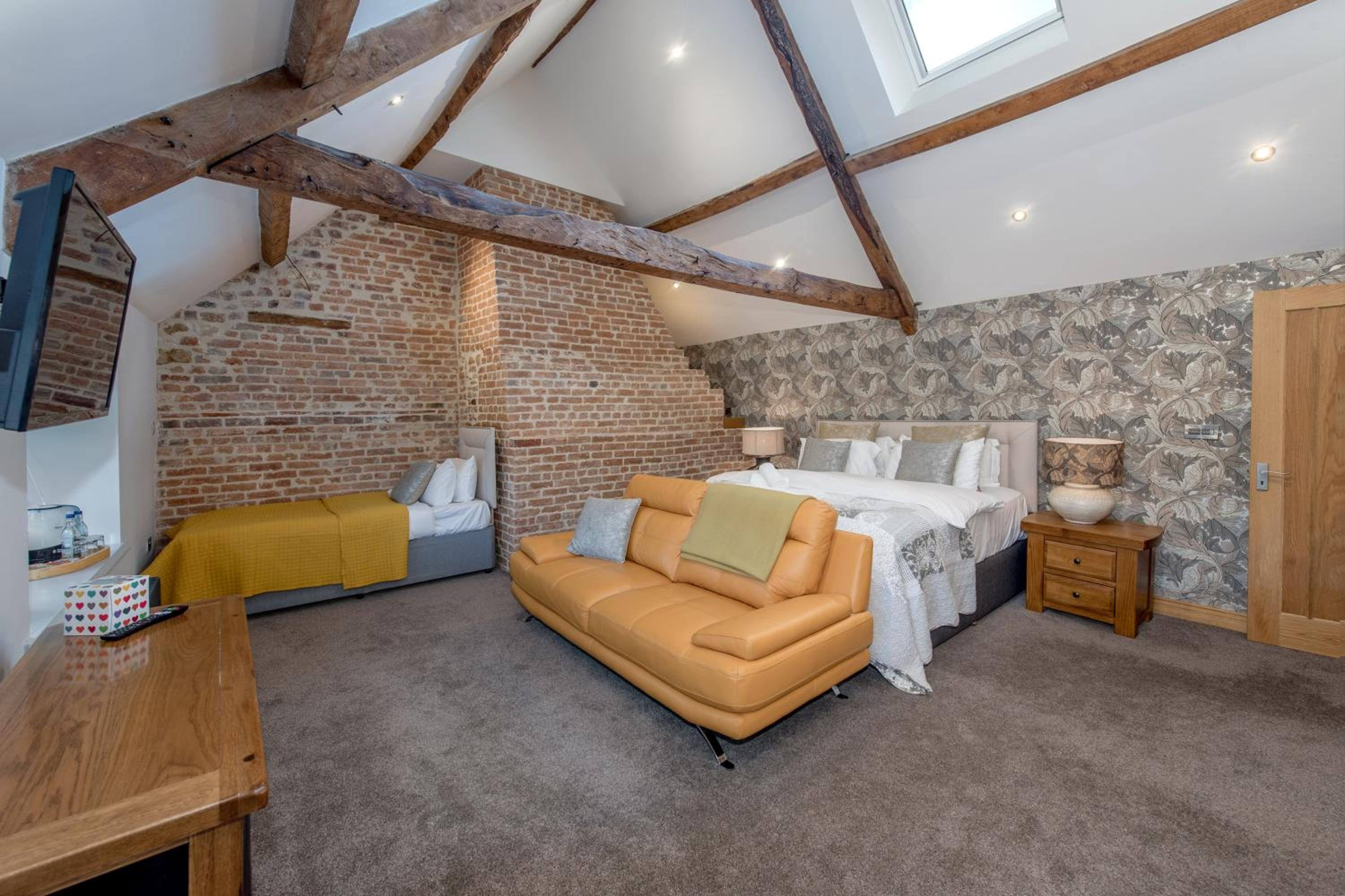 Superior Triple Room - Photo 7
