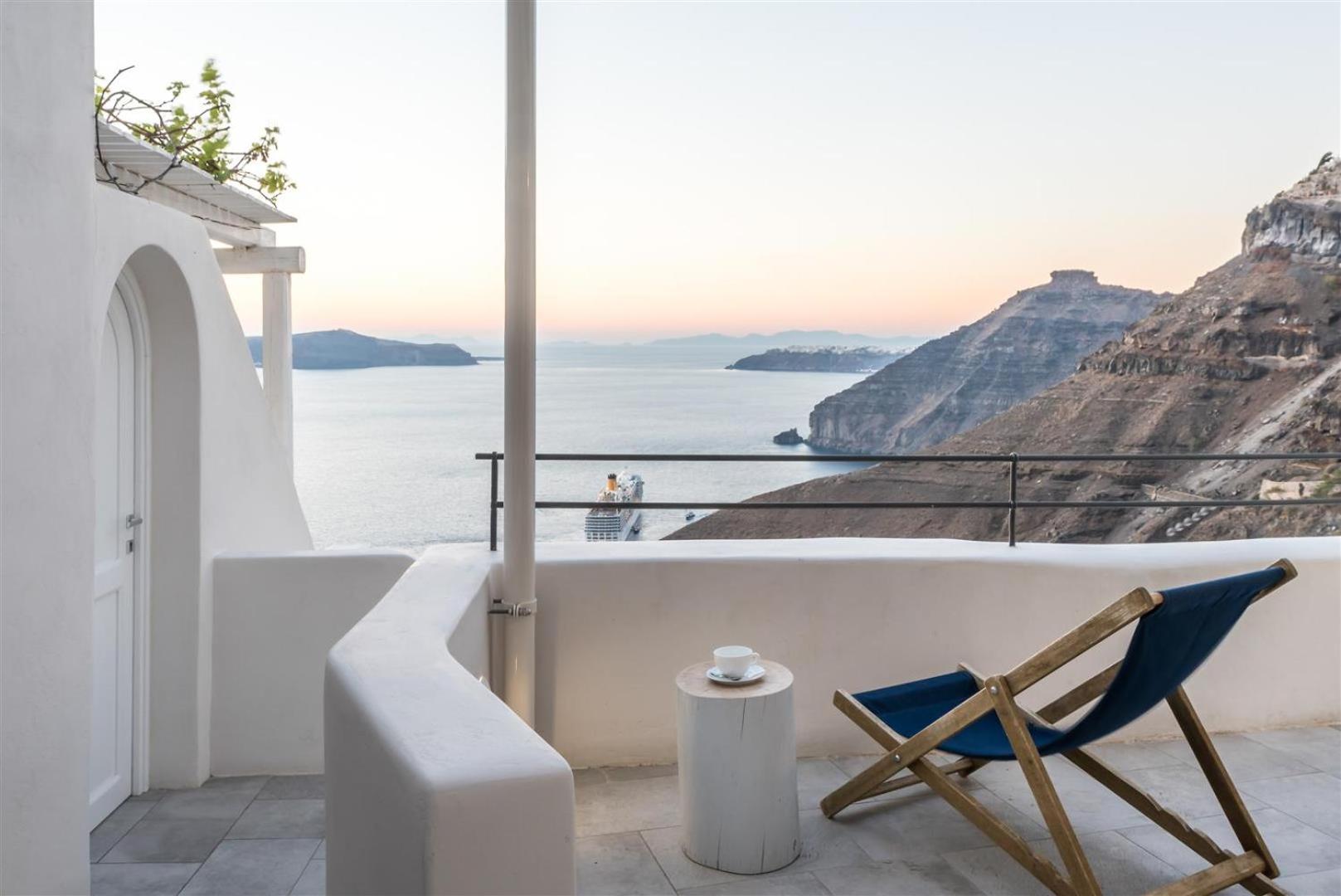 Suite with Caldera View photo 2