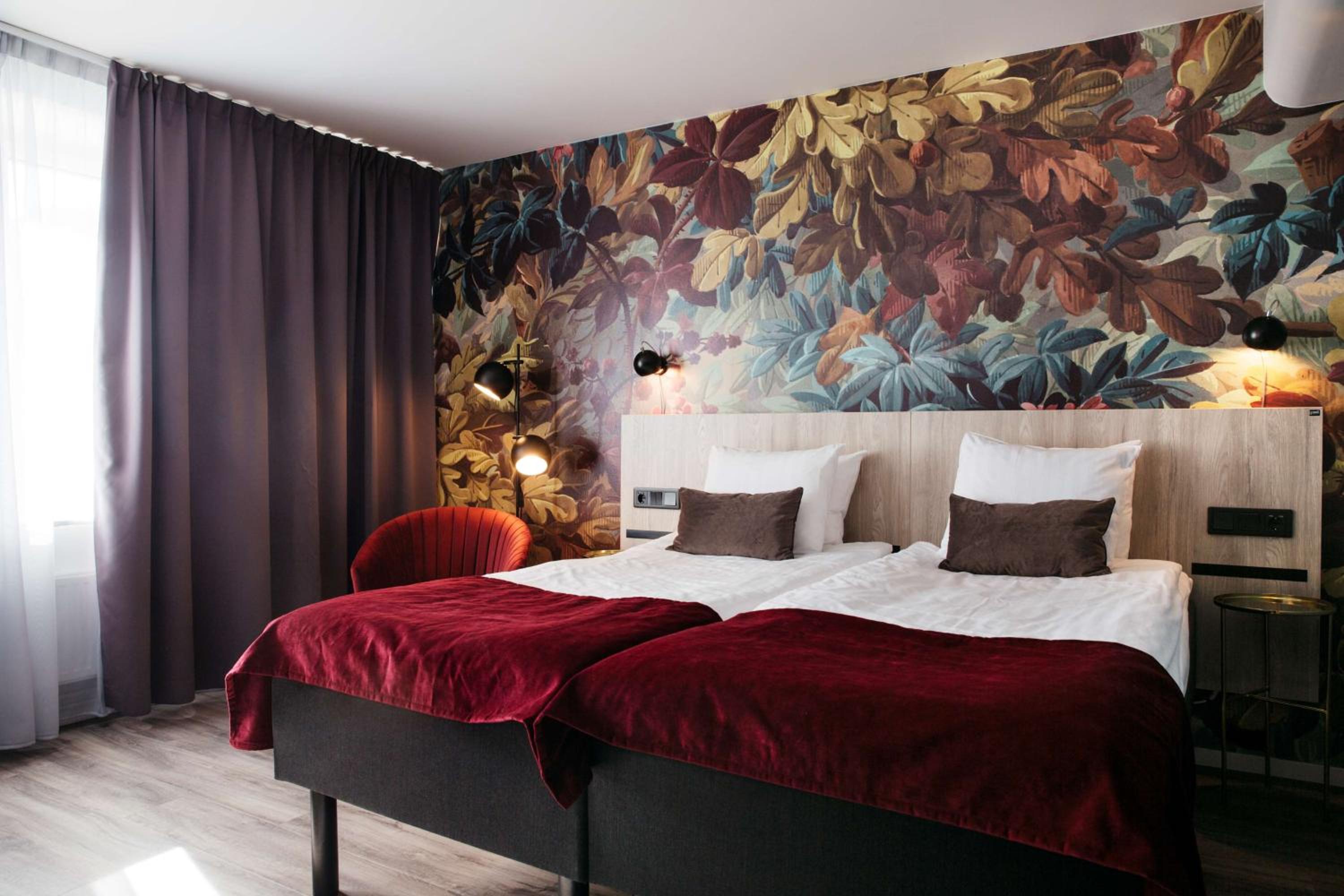 Standard Twin Room - Photo 1