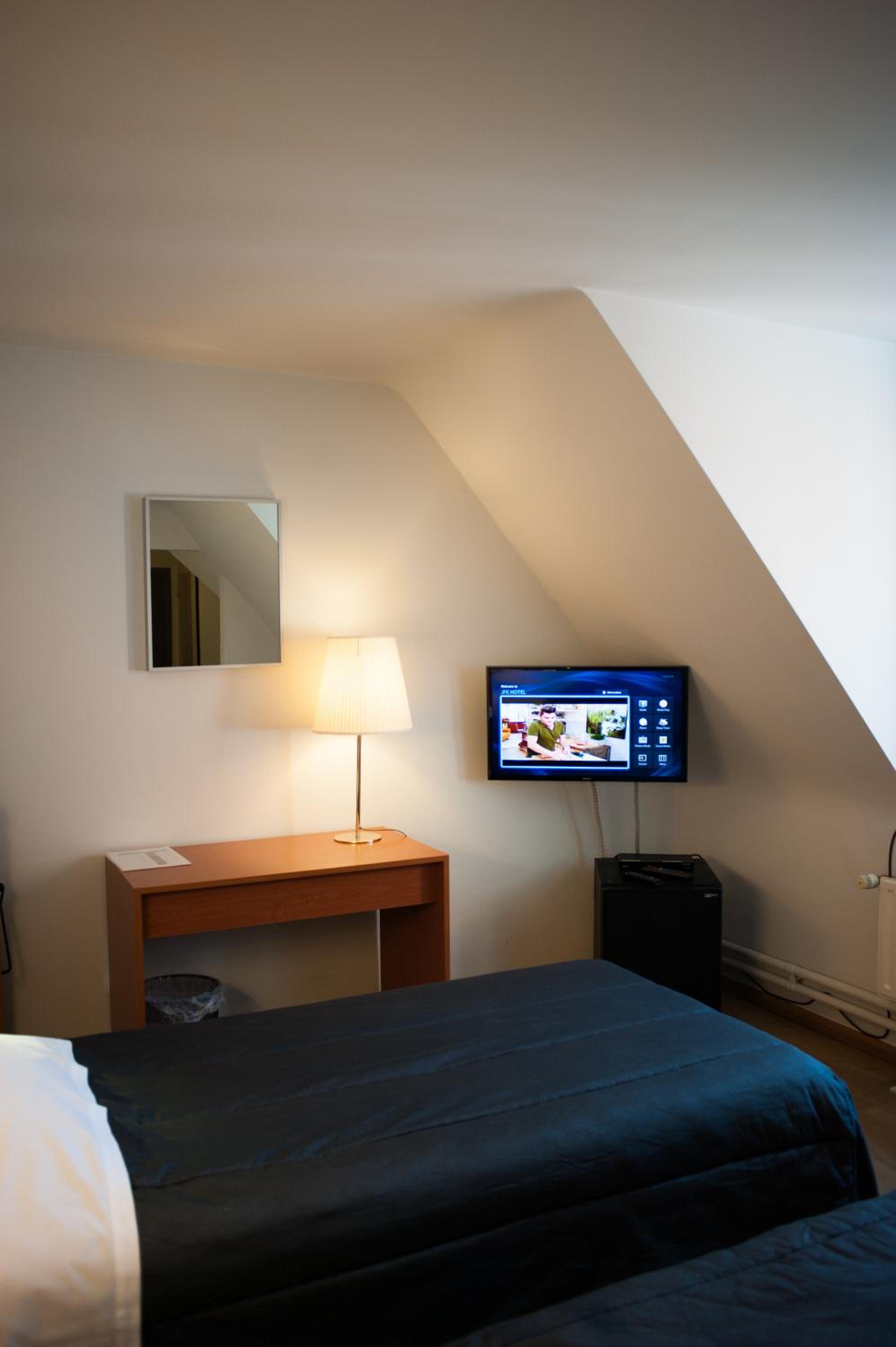 Deluxe Room - Photo 1