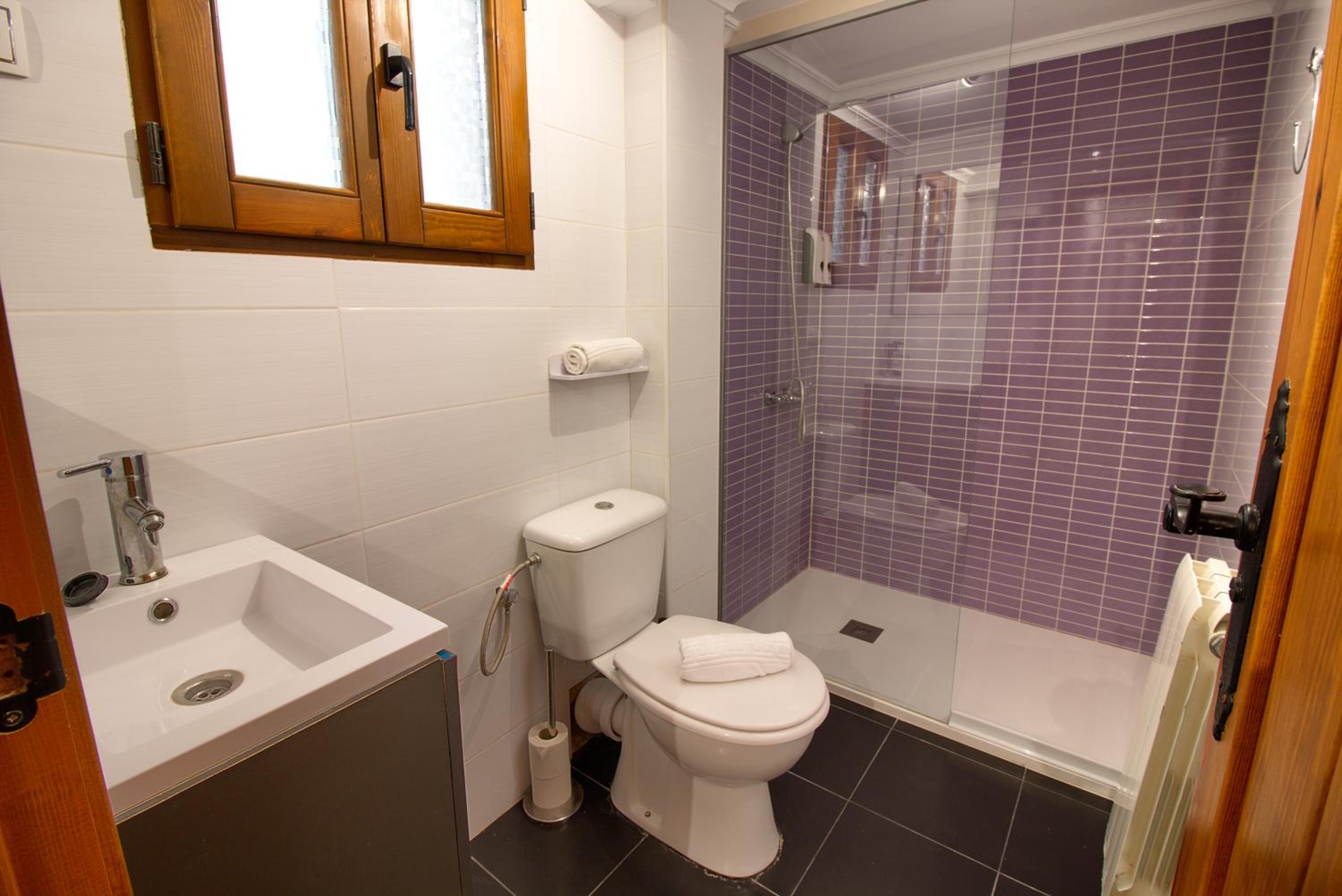 Two-Bedroom Apartment - Photo 8