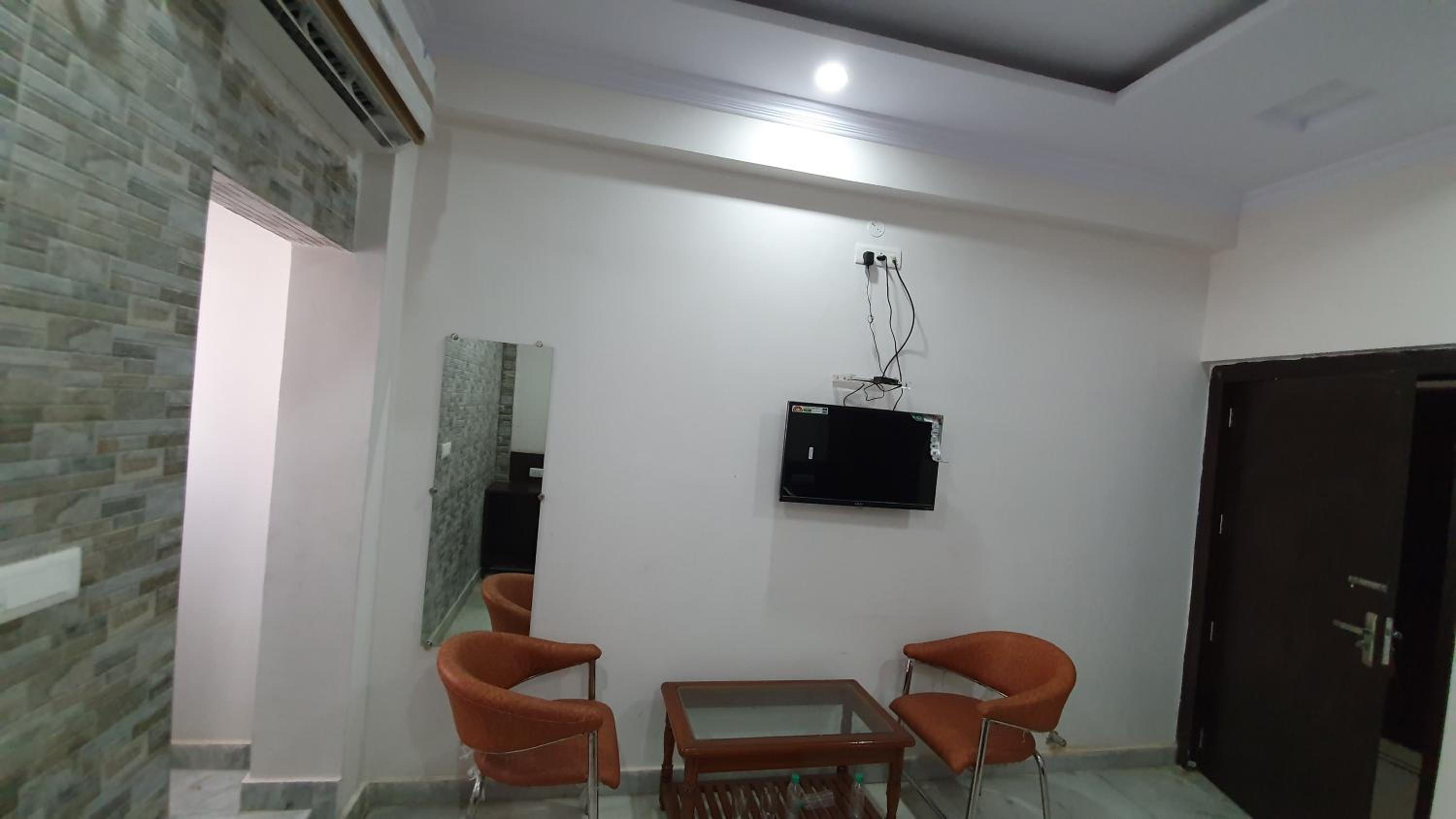 Double Or Twin Room photo 3